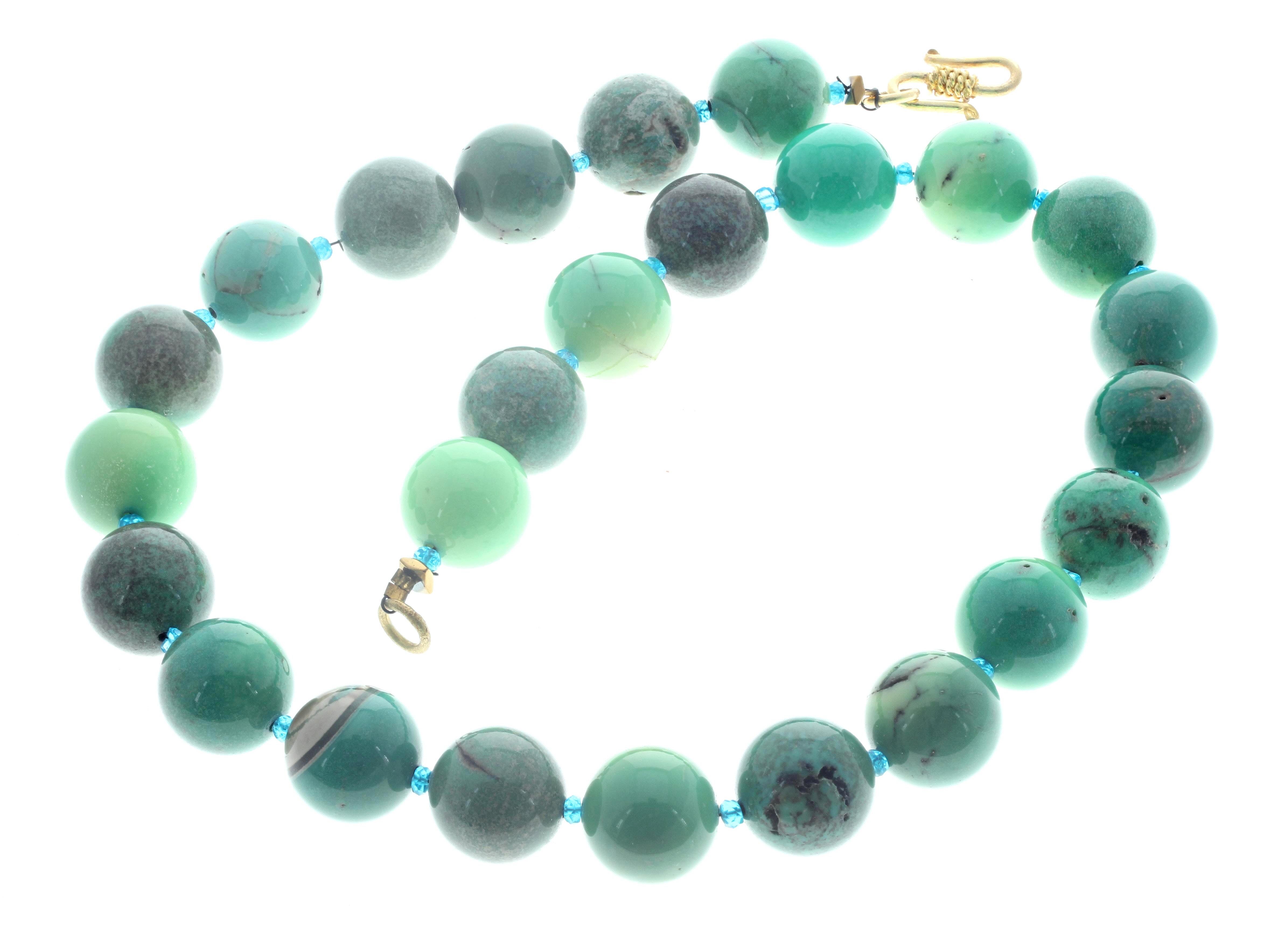 Wunderschöne natürliche hochglanzpolierte Chrysocolla 23