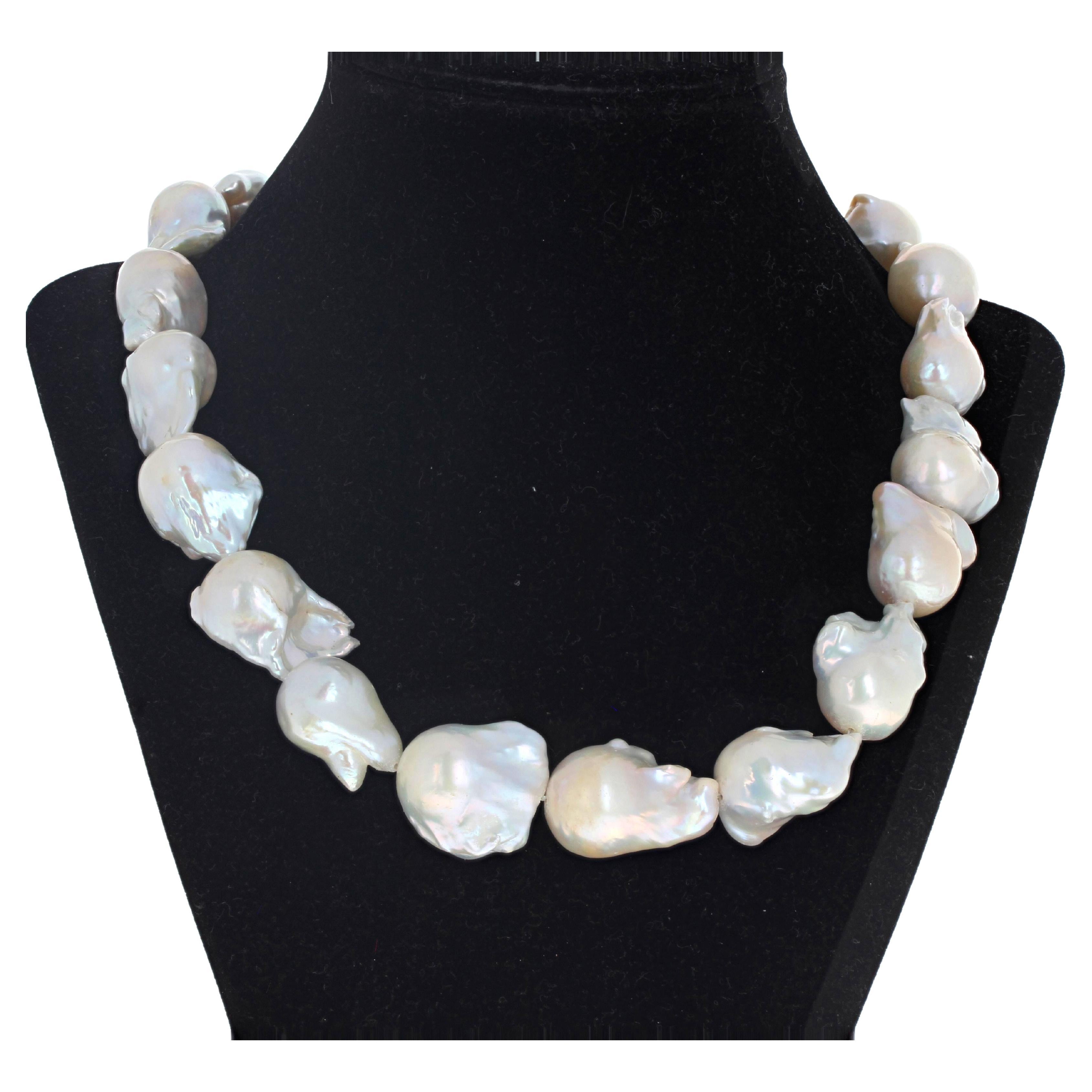 AJD Beautiful Natural Huge Baroque Real Pearls Elegant 20" Collier en vente