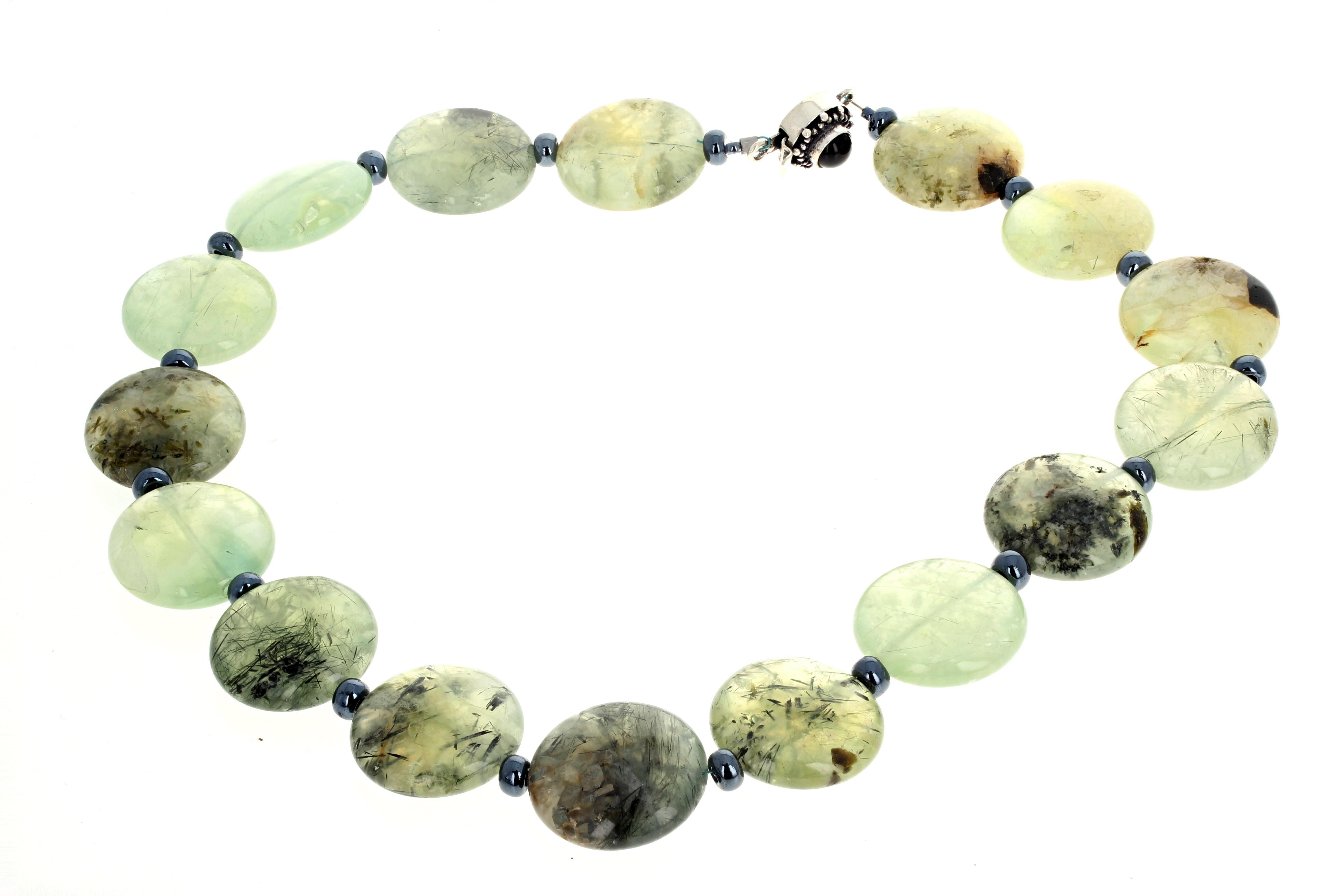 AJD Beautiful Natural Real Prehnite Rondels Necklace For Sale 1