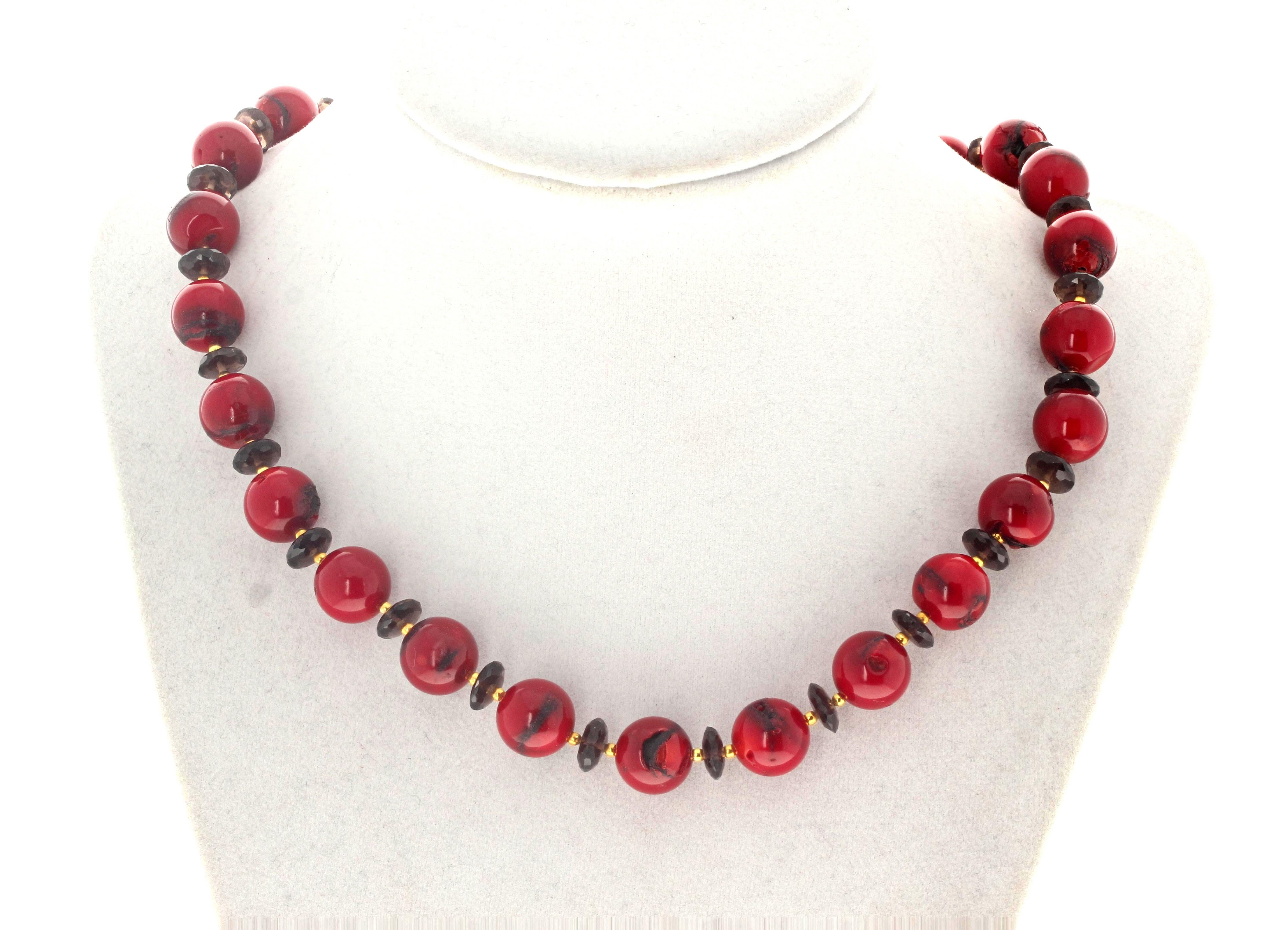 Taille mixte AJD, magnifique collier naturel très élégant en corail rouge et quartz fumé en vente