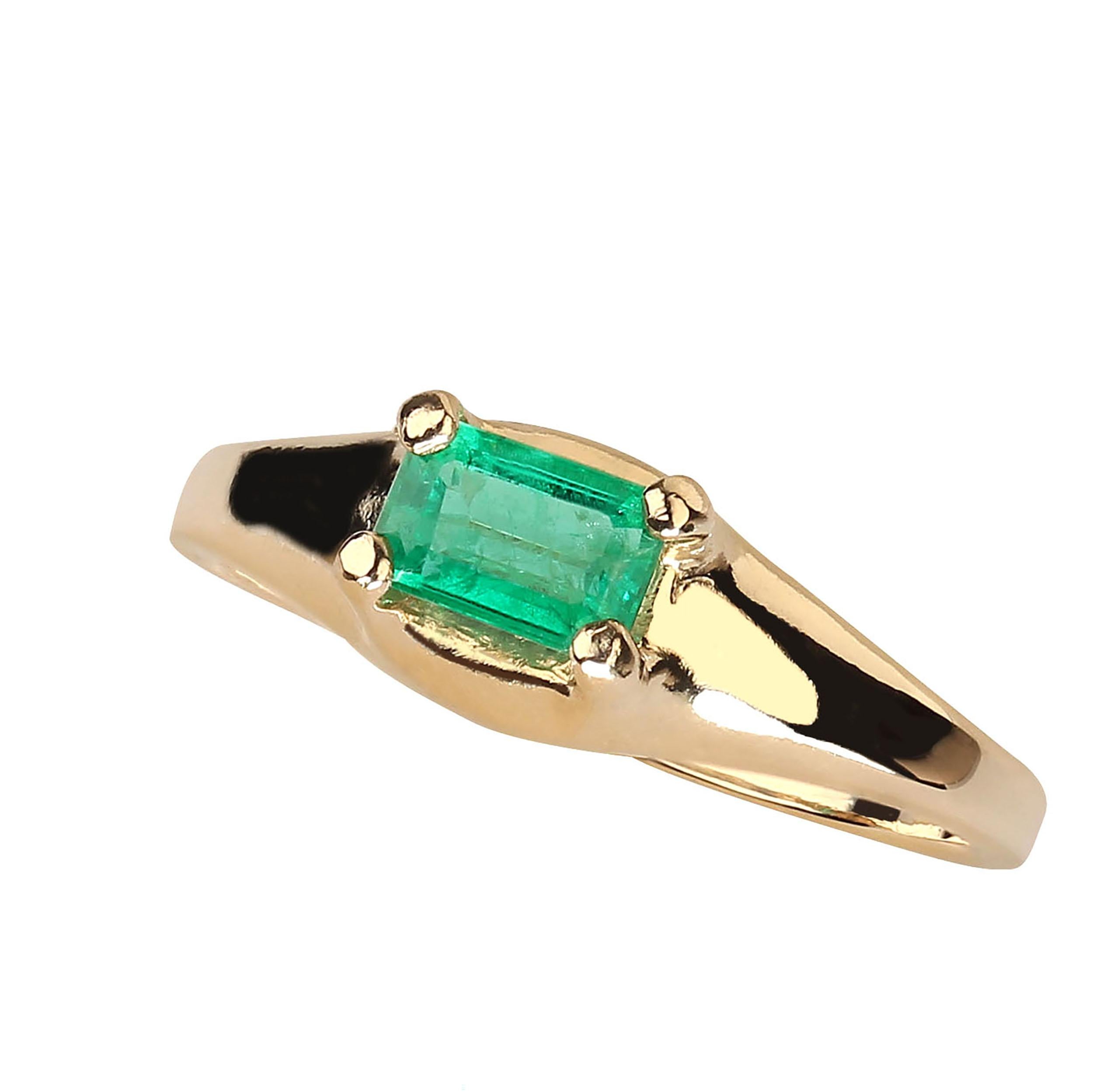 AJD Brazilian Emerald Cut Emerald in 14K Yellow Gold Ring May Birthstone In New Condition In Raleigh, NC