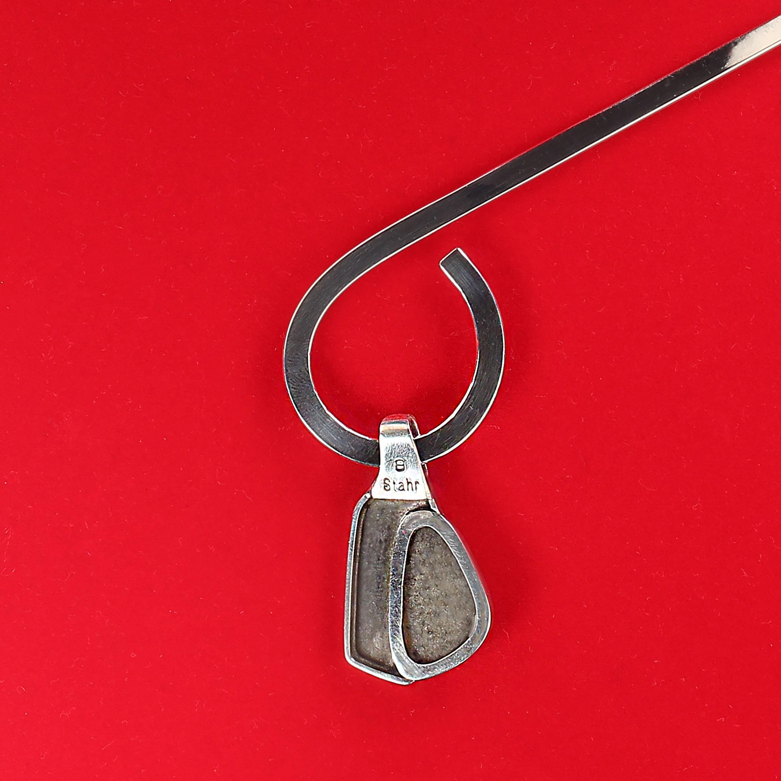 AJD Pendentif unique en argent sterling et or 18 carats en vente 2