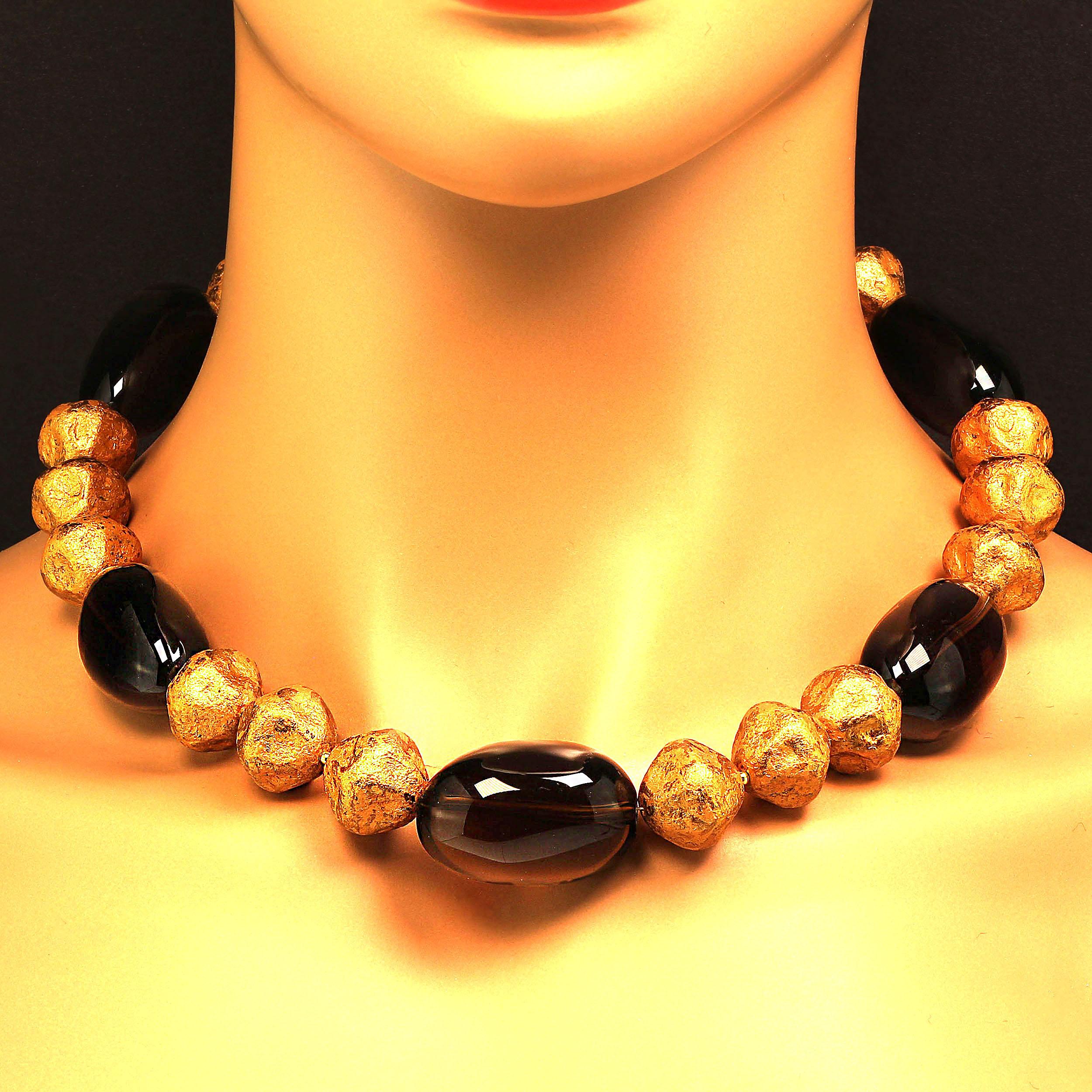 Artisan AJD Collier de perles tchèques en quartz fumé et or, caractéristique en vente