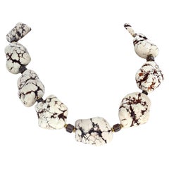 AJD Dramatic Elegant Lovely Howlite and Smoky Quartz 19" Necklace