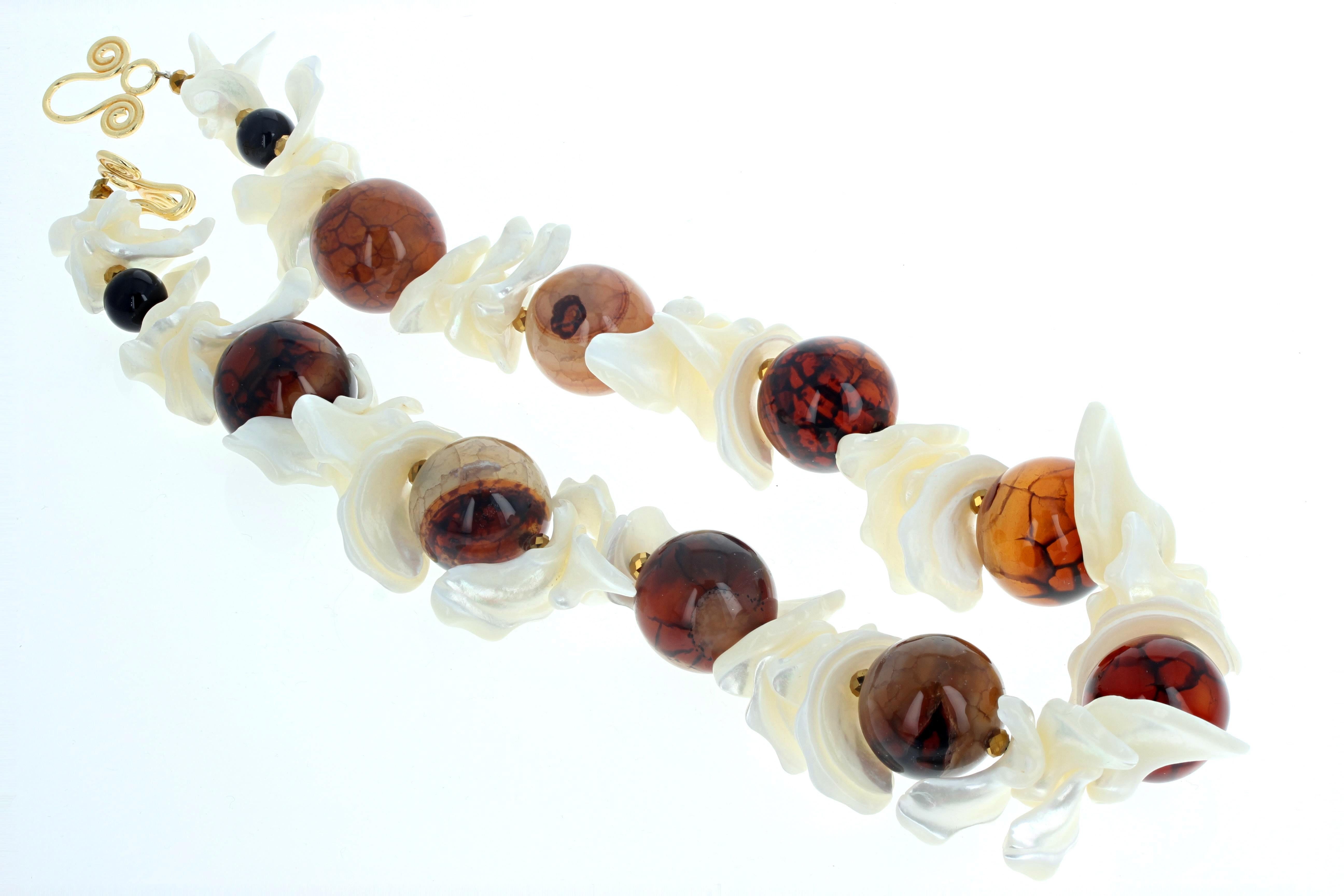 Round Cut AJD Dramatic Elegant Natural Translucently Glowing Agate & Pearl Shells Necklace For Sale