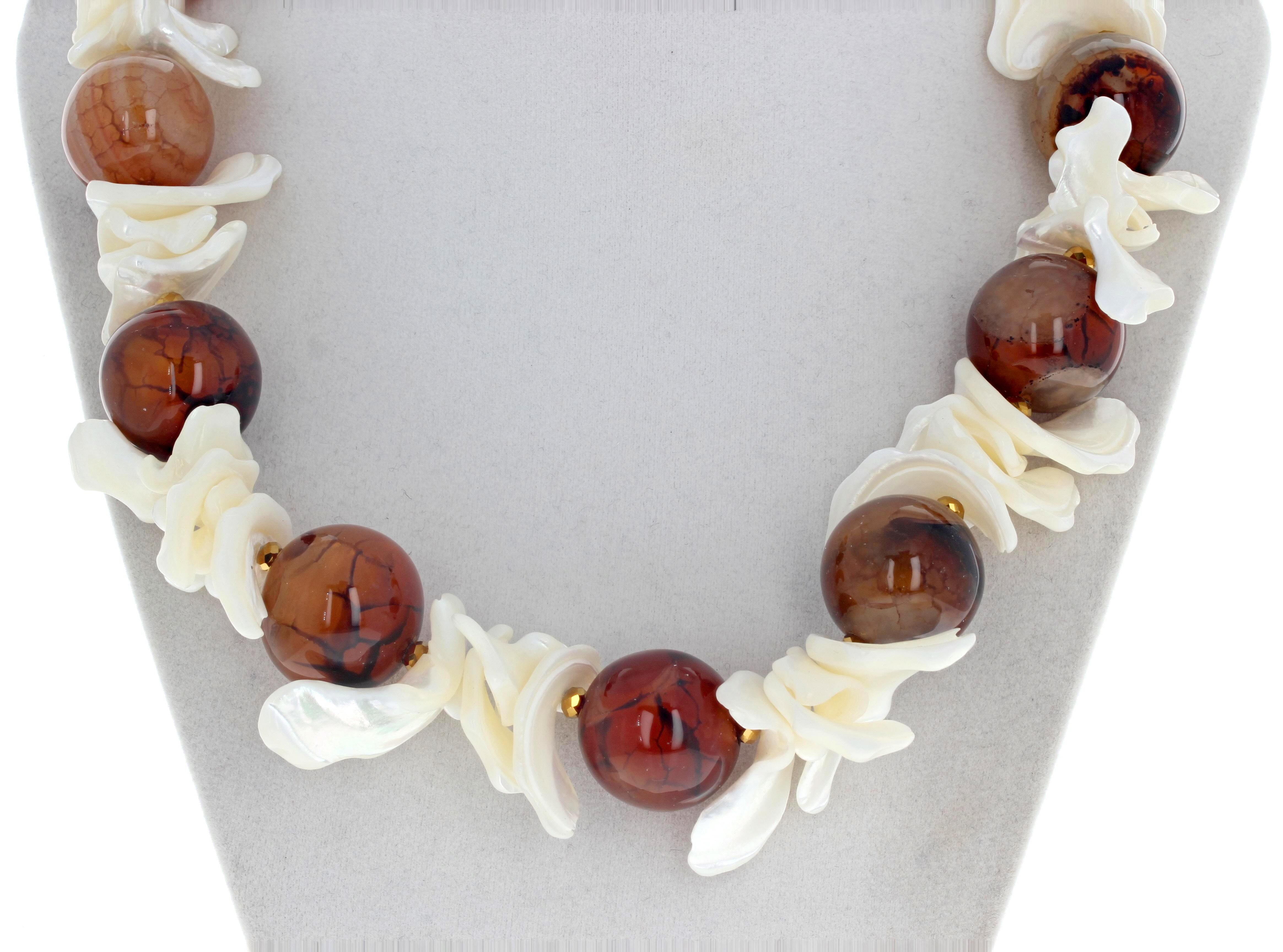AJD Dramatic Elegant Natural Translucently Glowing Agate & Pearl Shells Necklace For Sale 1