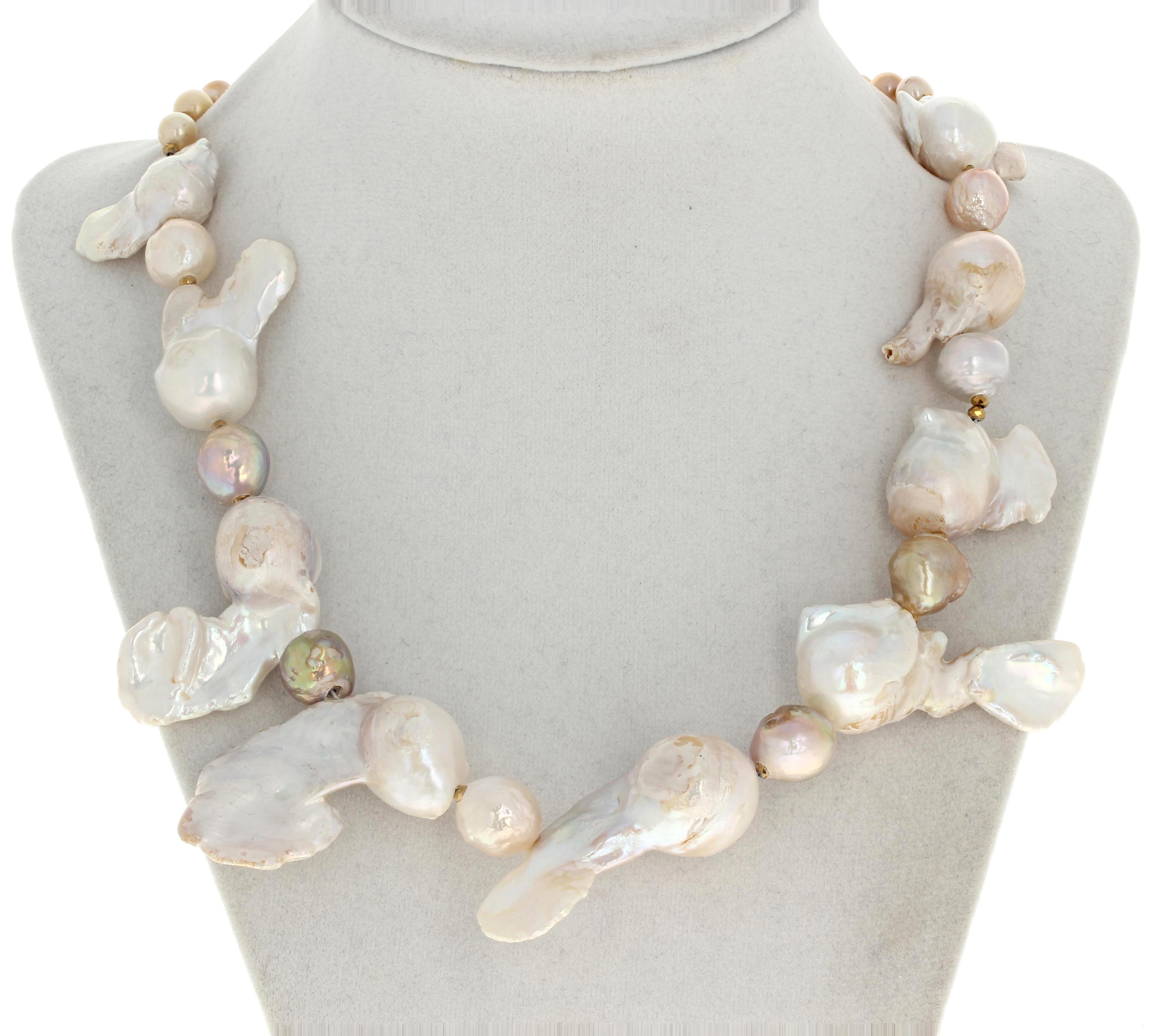 AJD Dramatic Real Natural Cultured White Pearls Necklace In New Condition For Sale In Raleigh, NC