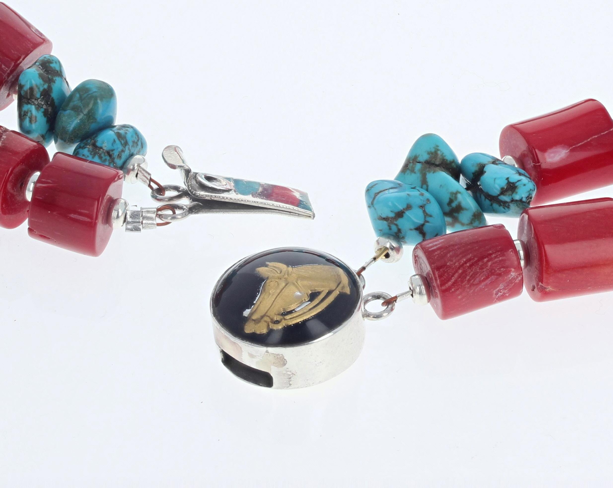 AJD Dramatische doppelreihige Halskette aus Türkis und roter Koralle im Zustand „Neu“ im Angebot in Raleigh, NC