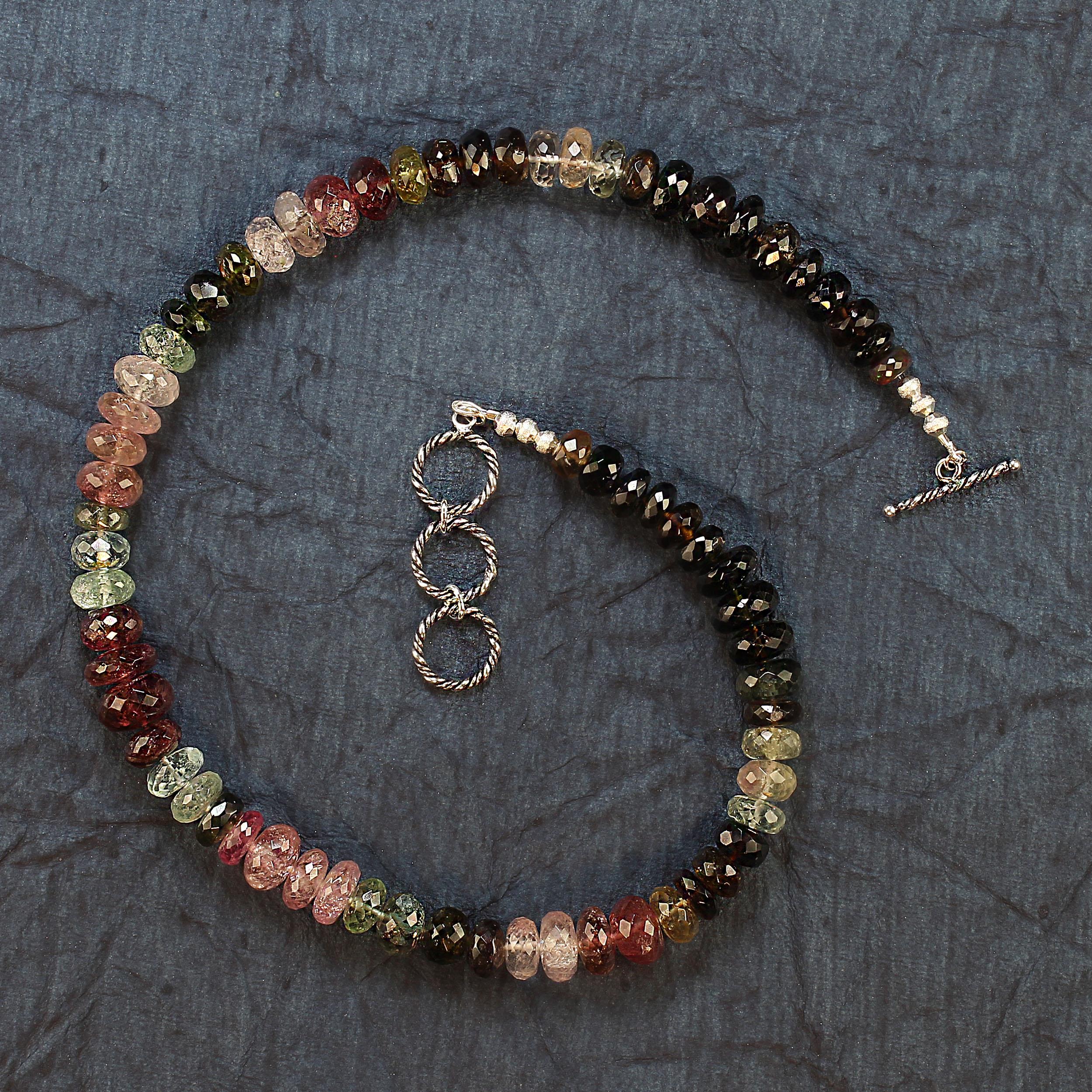 AJD élégant collier de tourmaline multicolore de 18 pouces Unisexe en vente