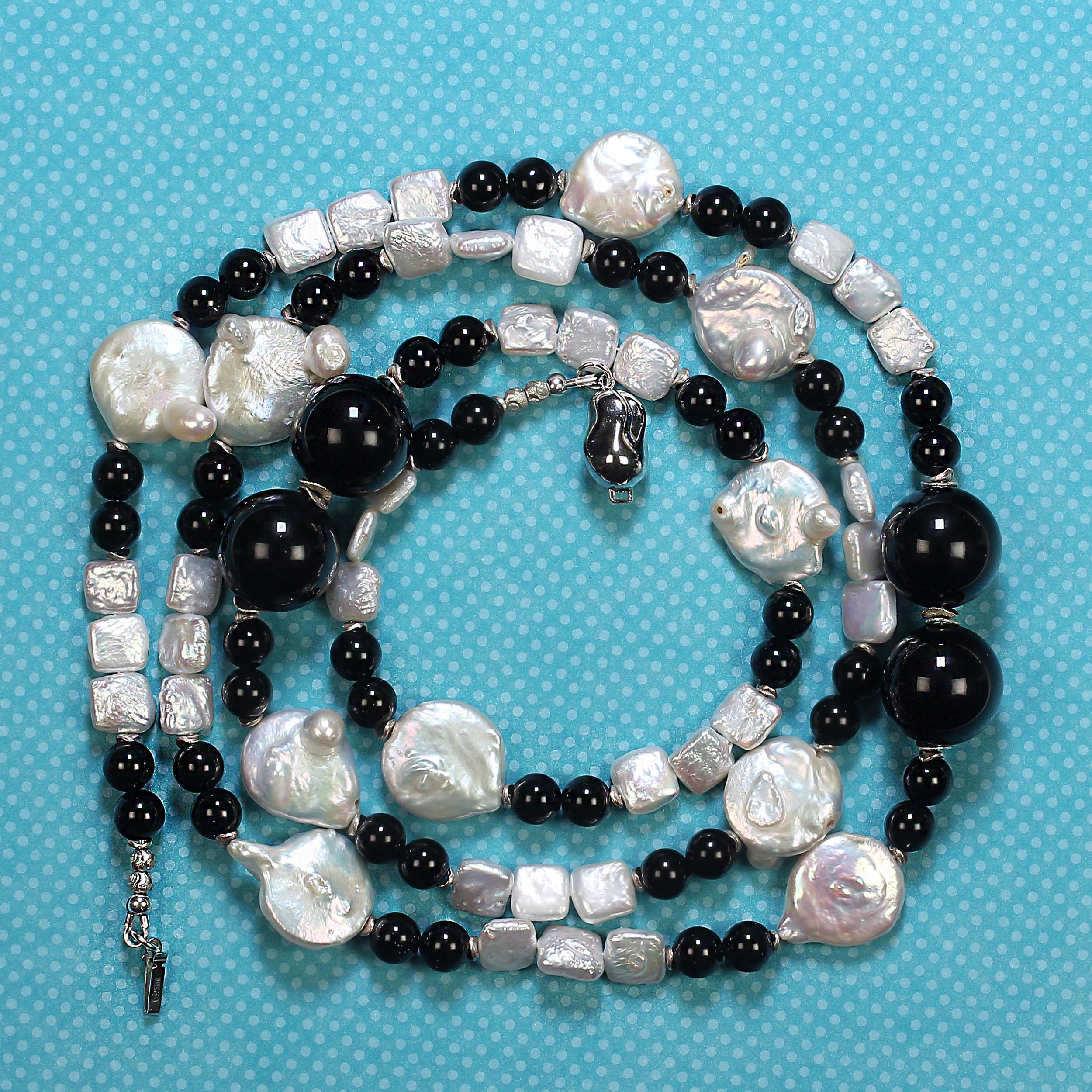 AJD  Elegant 45 Inch Black and White Pearl and Onyx Necklace For Sale 5
