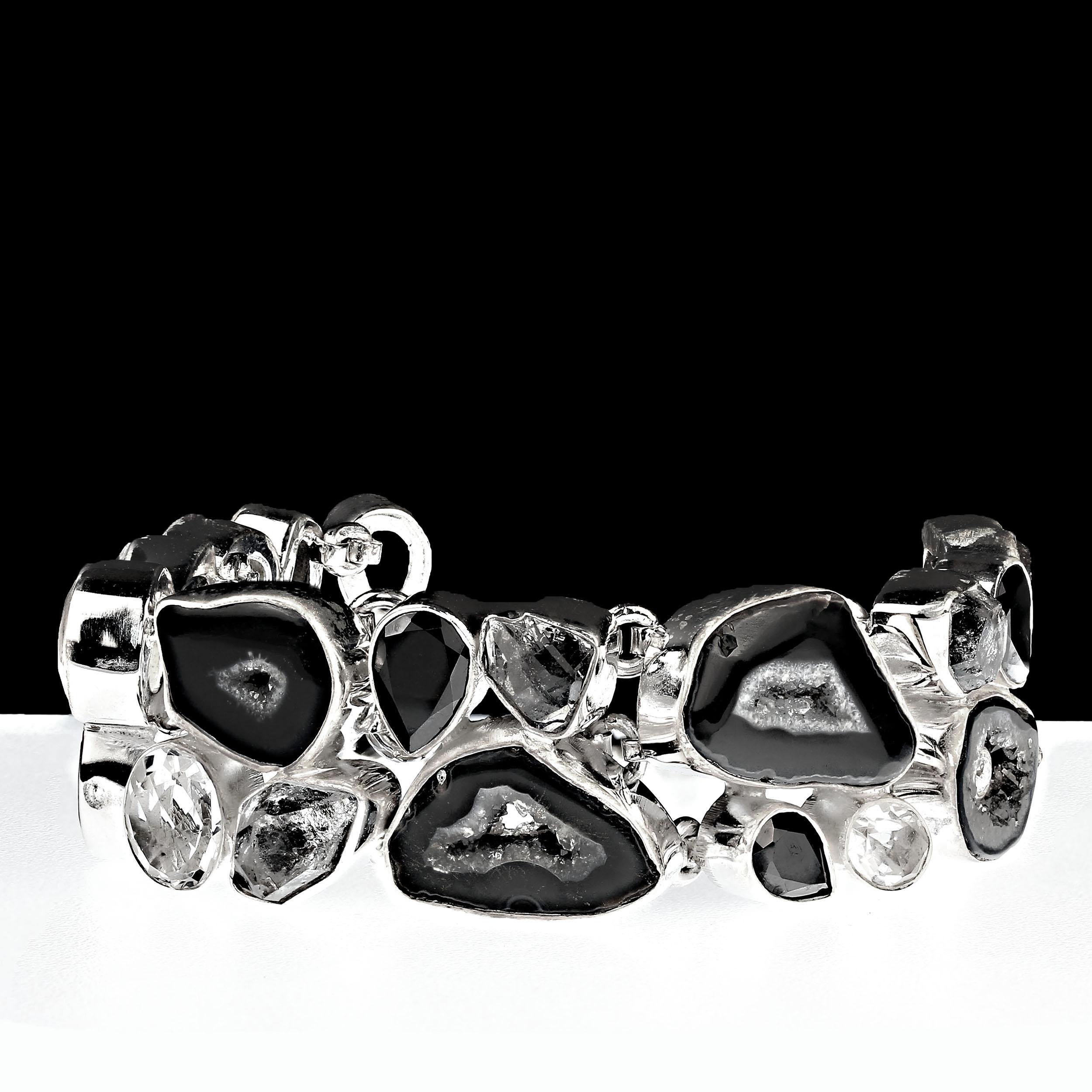 AJD Elegant Black and White Gemstone Bracelet In New Condition For Sale In Raleigh, NC