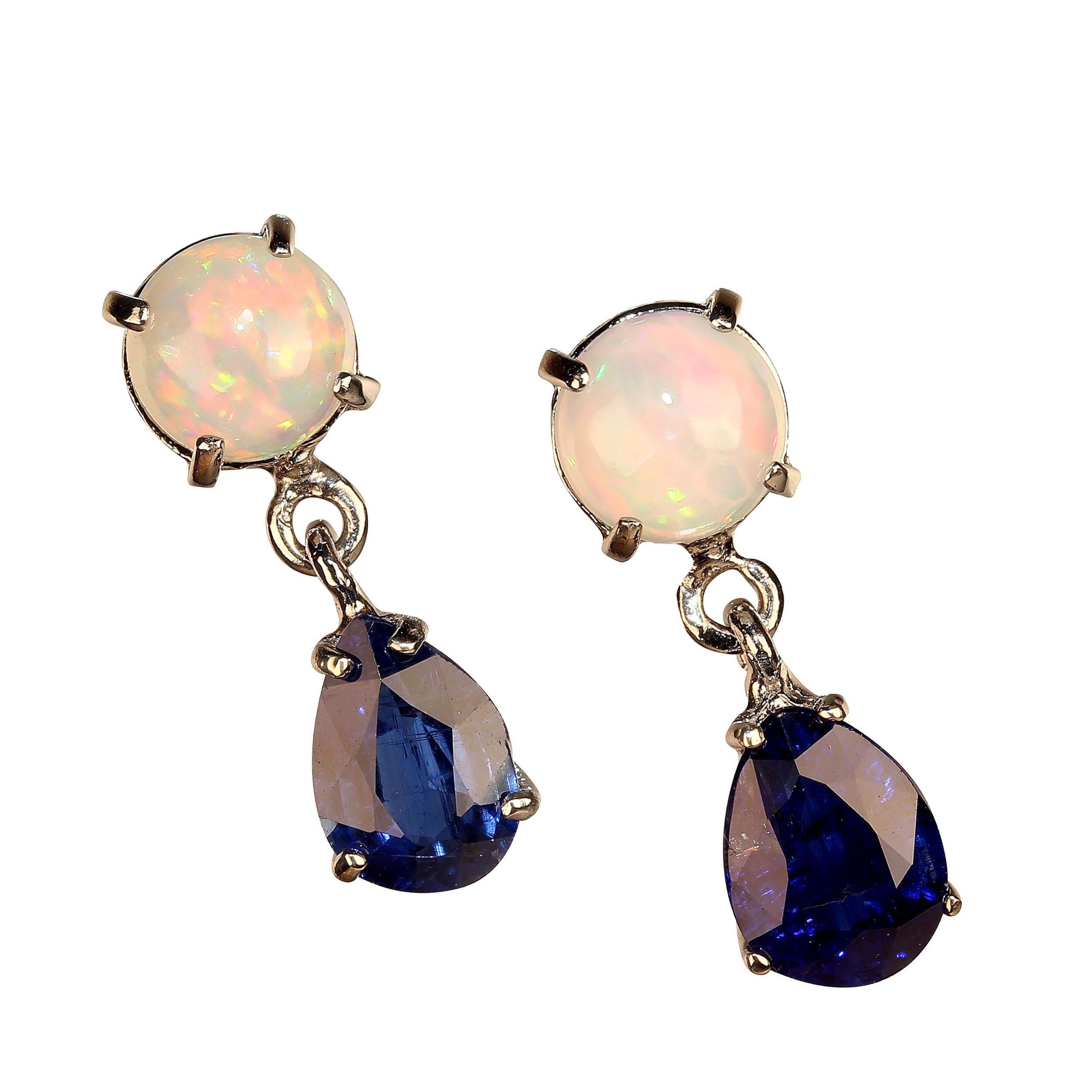 AJD Elegante Ohrhänger aus blauem Kyanit und Opal aus 14 Karat leuchtendem Weißgold 2