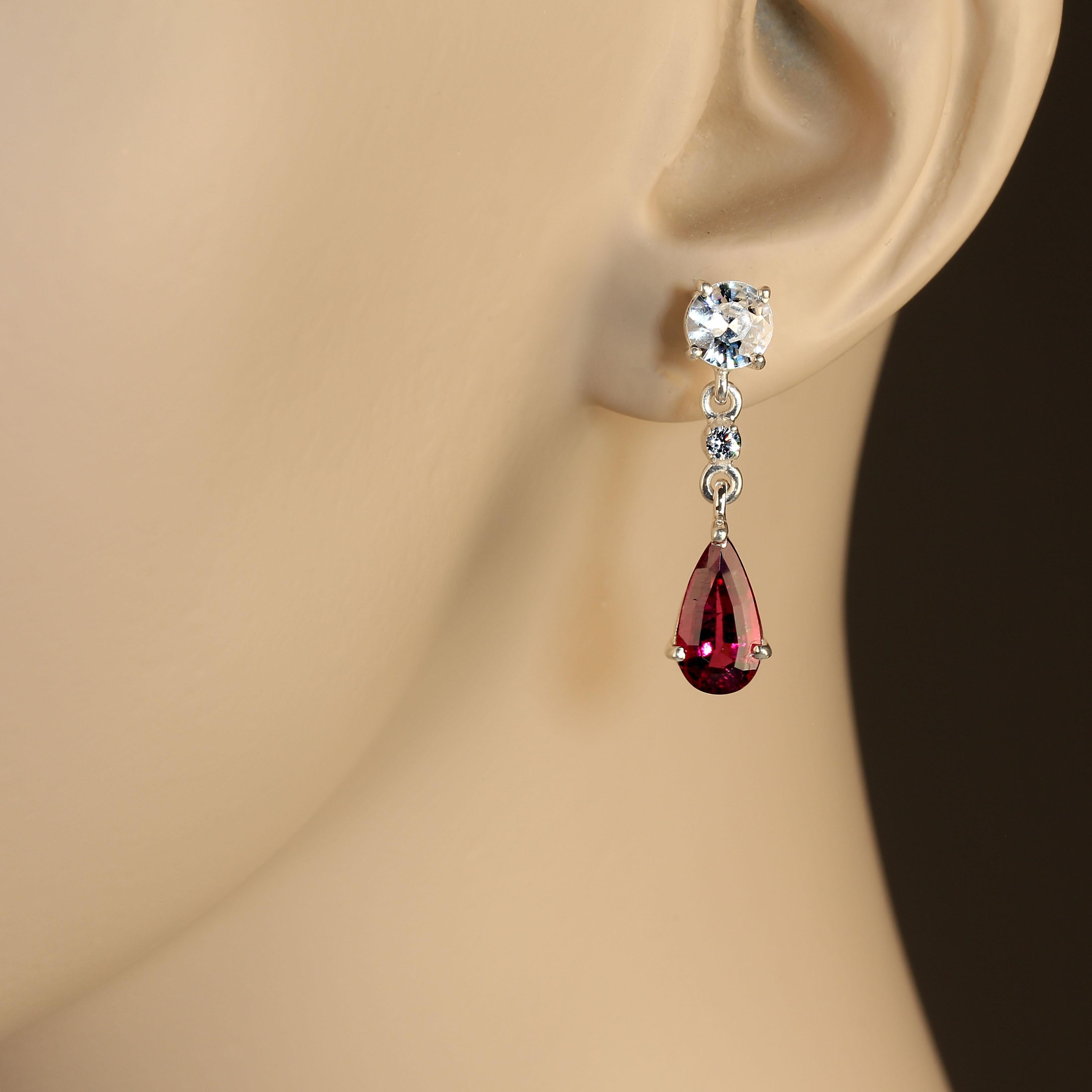 AJD Orecchini pendenti eleganti in rubelite e zircone autentico in vendita 2