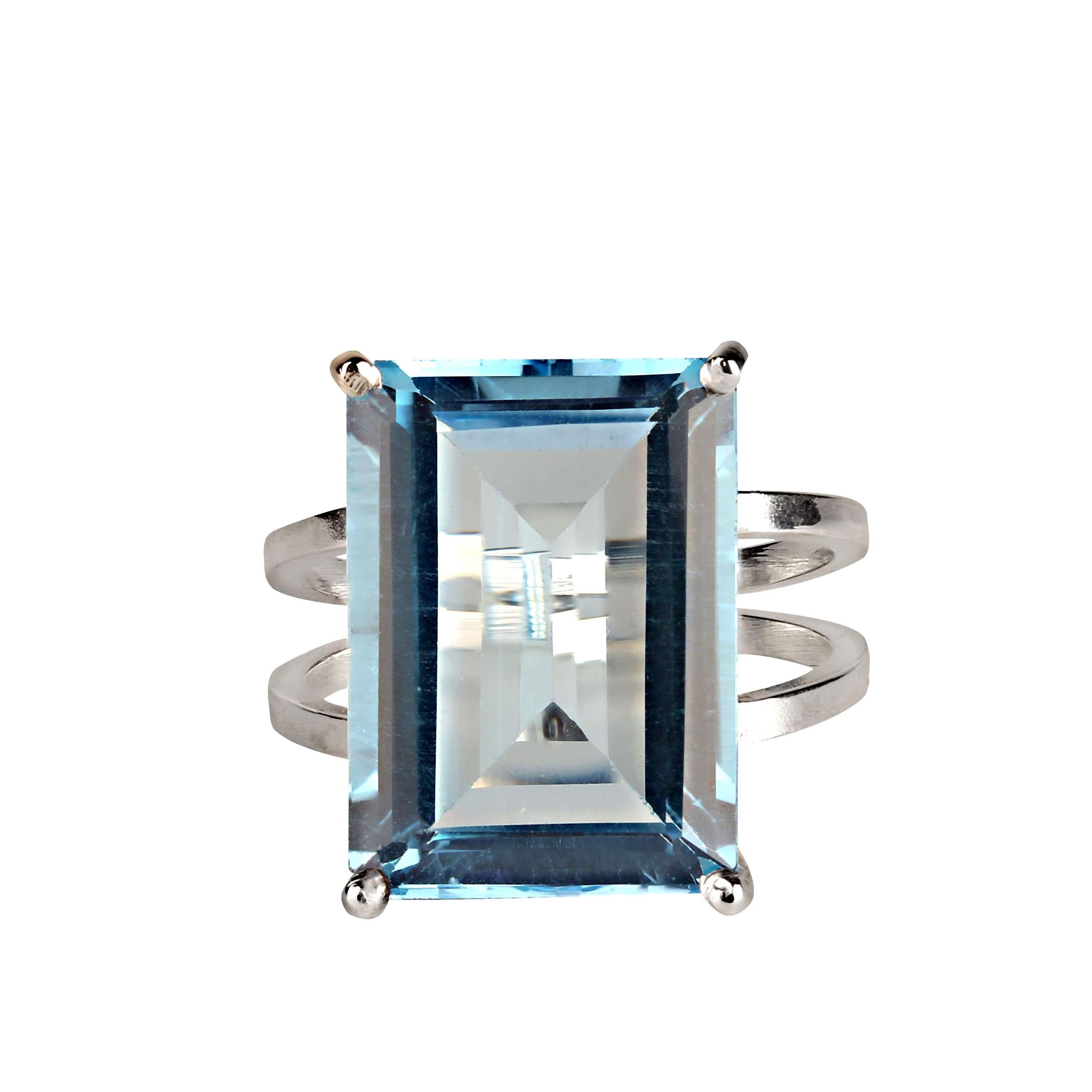 AJD Exciting 16 Carat Emerald Cut Sky Blue Topaz and Sterling Silver Ring In New Condition For Sale In Raleigh, NC