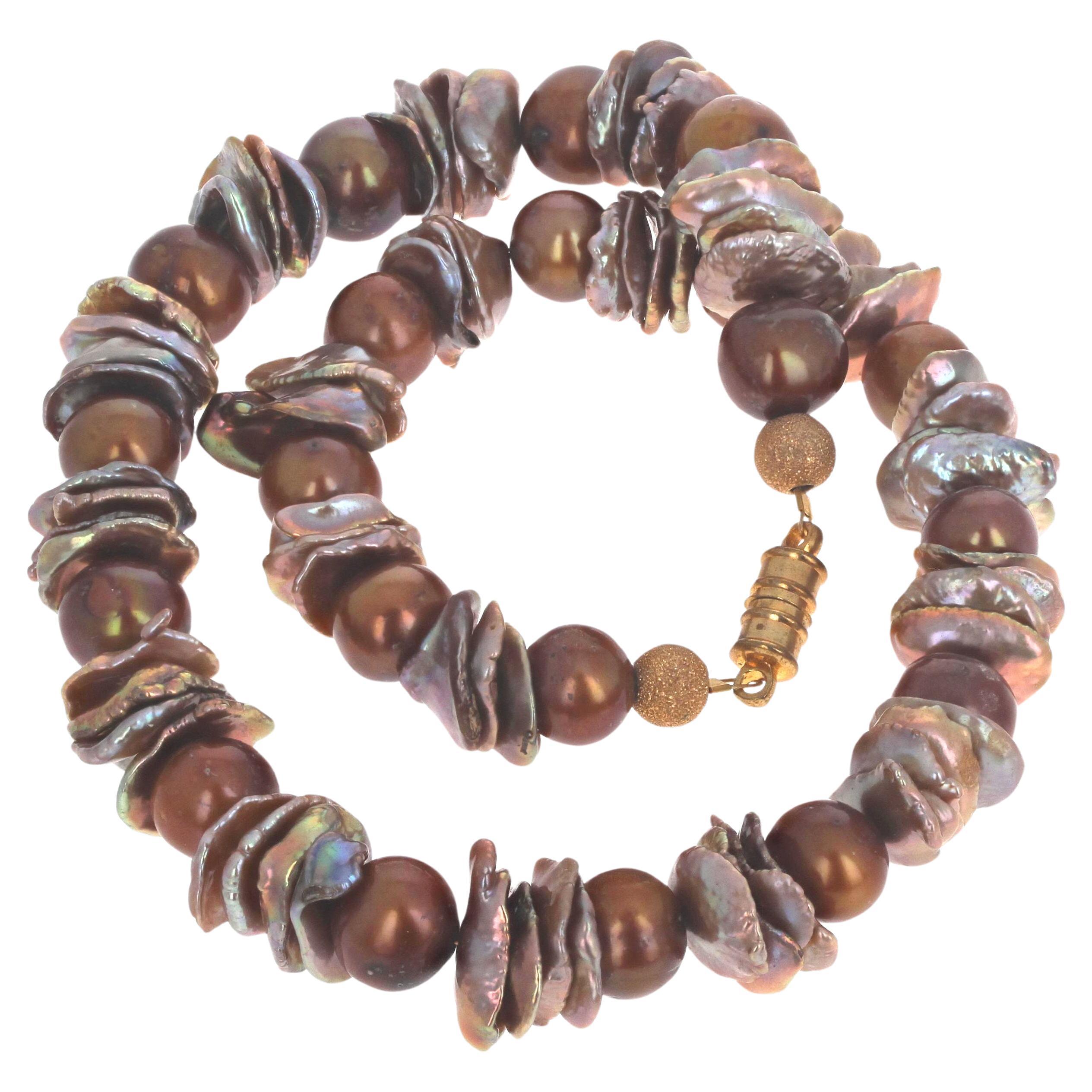 AJD Faszinierende 16" Halskette mit schönen Blättern und Perlenschalen