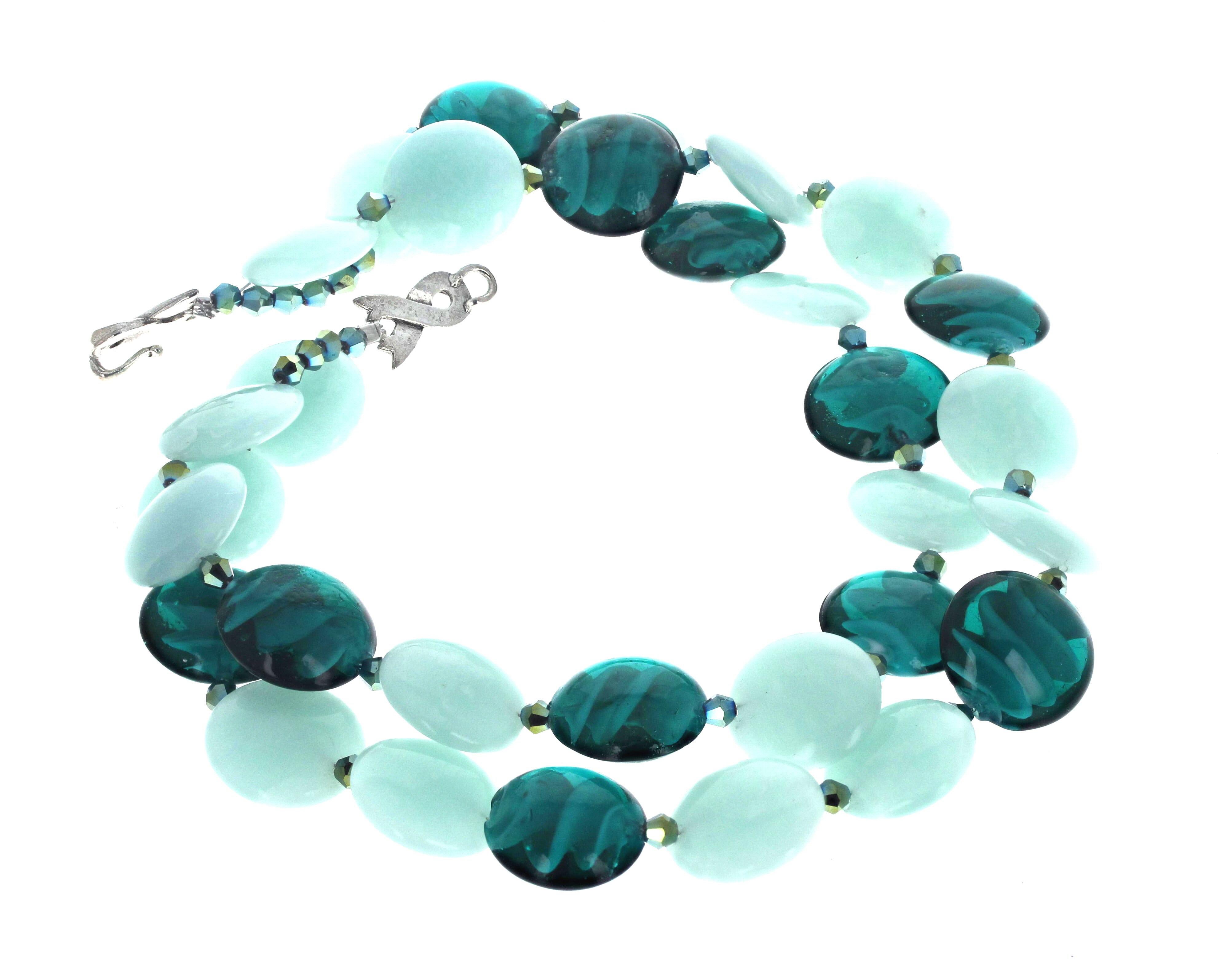 AJD, fascinant collier de 16 pouces d' amazonite et ronds en verre plat en vente 4