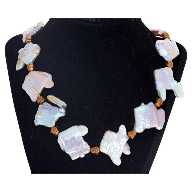 AJD Glistening Happy Beautiful Pearl Shells, Necklace For Sale at 1stDibs