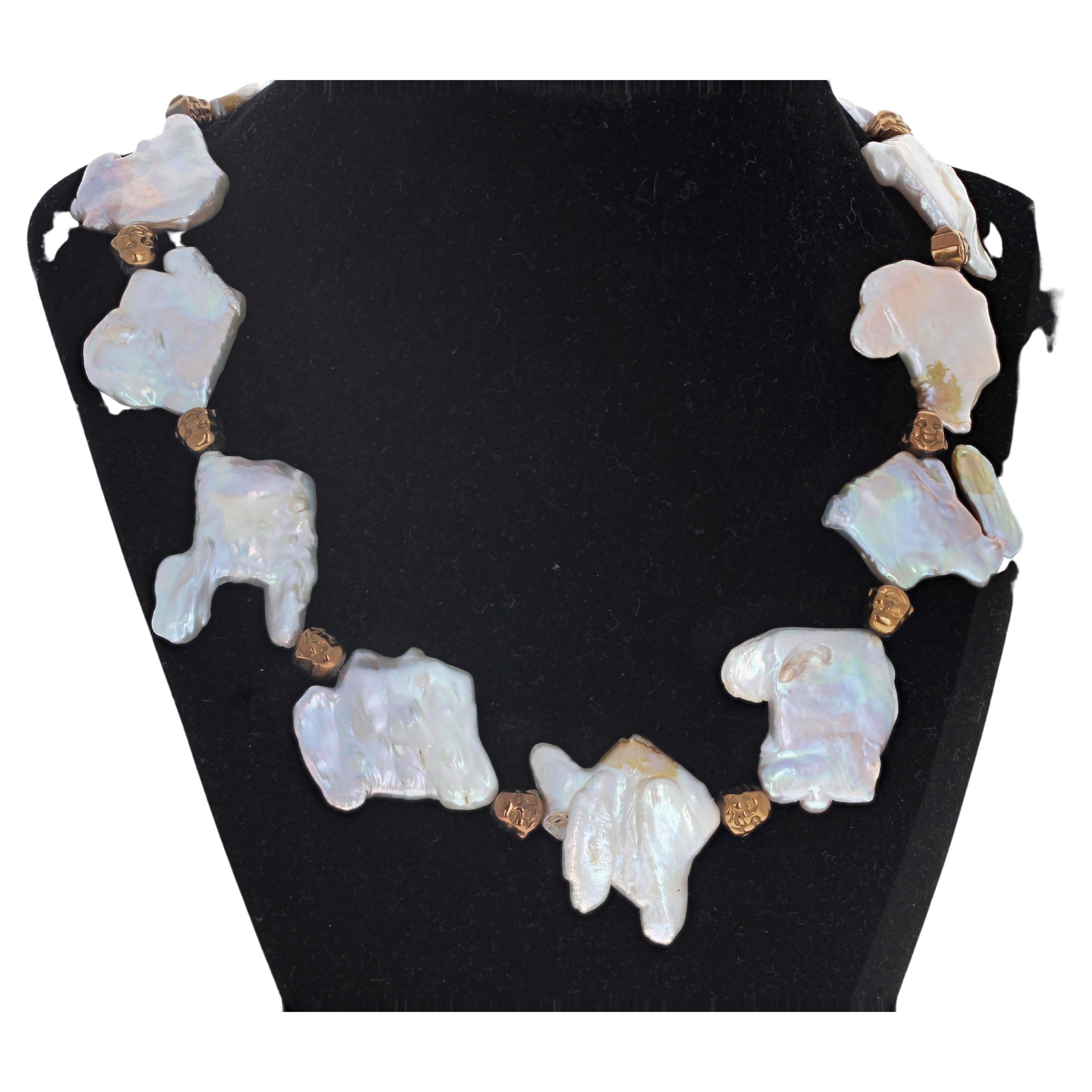 AJD Glistening Happy Beautiful Pearl Shells, Necklace For Sale