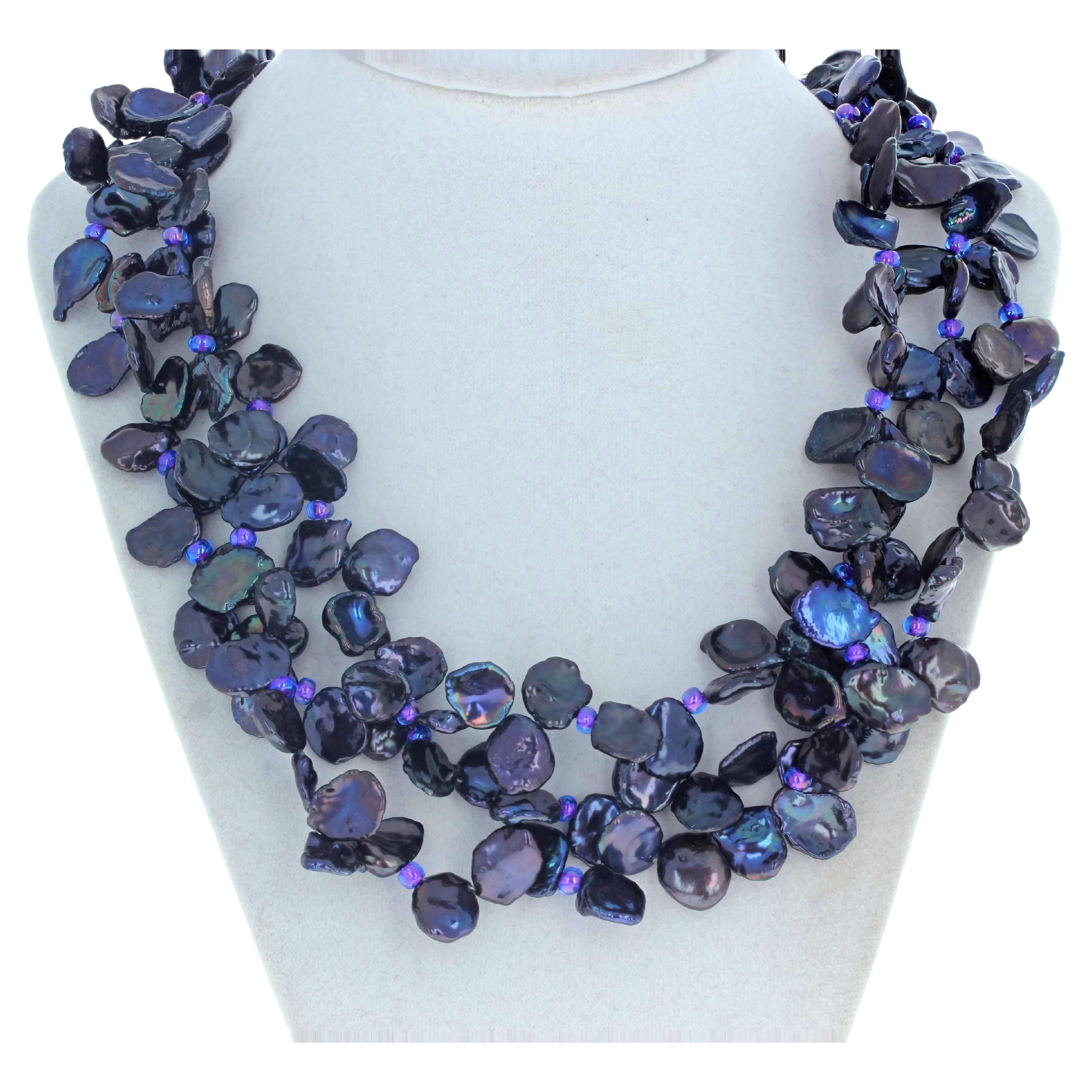AJD glänzende wunderschöne mehrfarbige dreireihige echte Keshi-Perlenkette mit echten Keshi-Perlen, AJD im Angebot