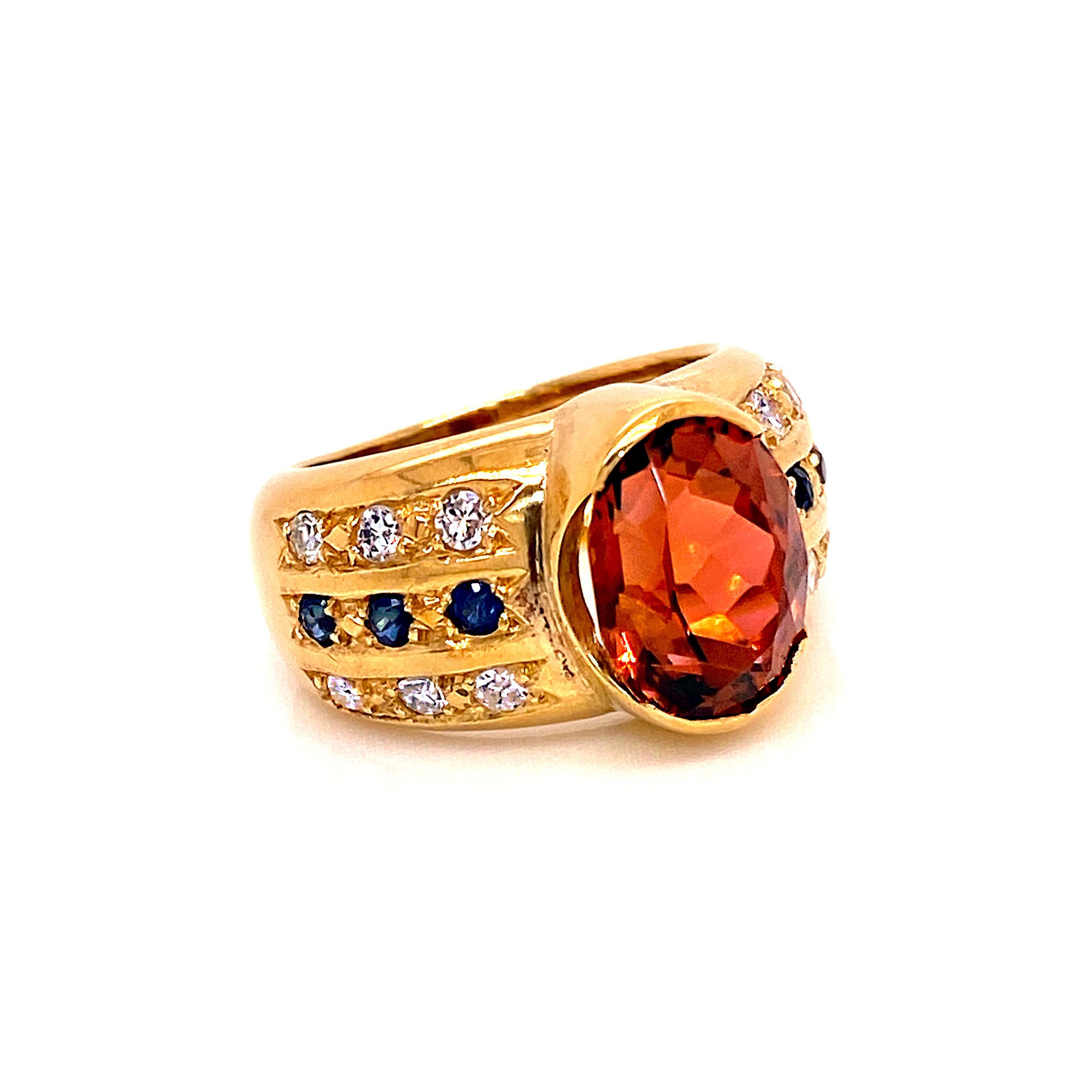 Ring mit goldenem, braunem Turmalin und 18 Karat Gold von JD