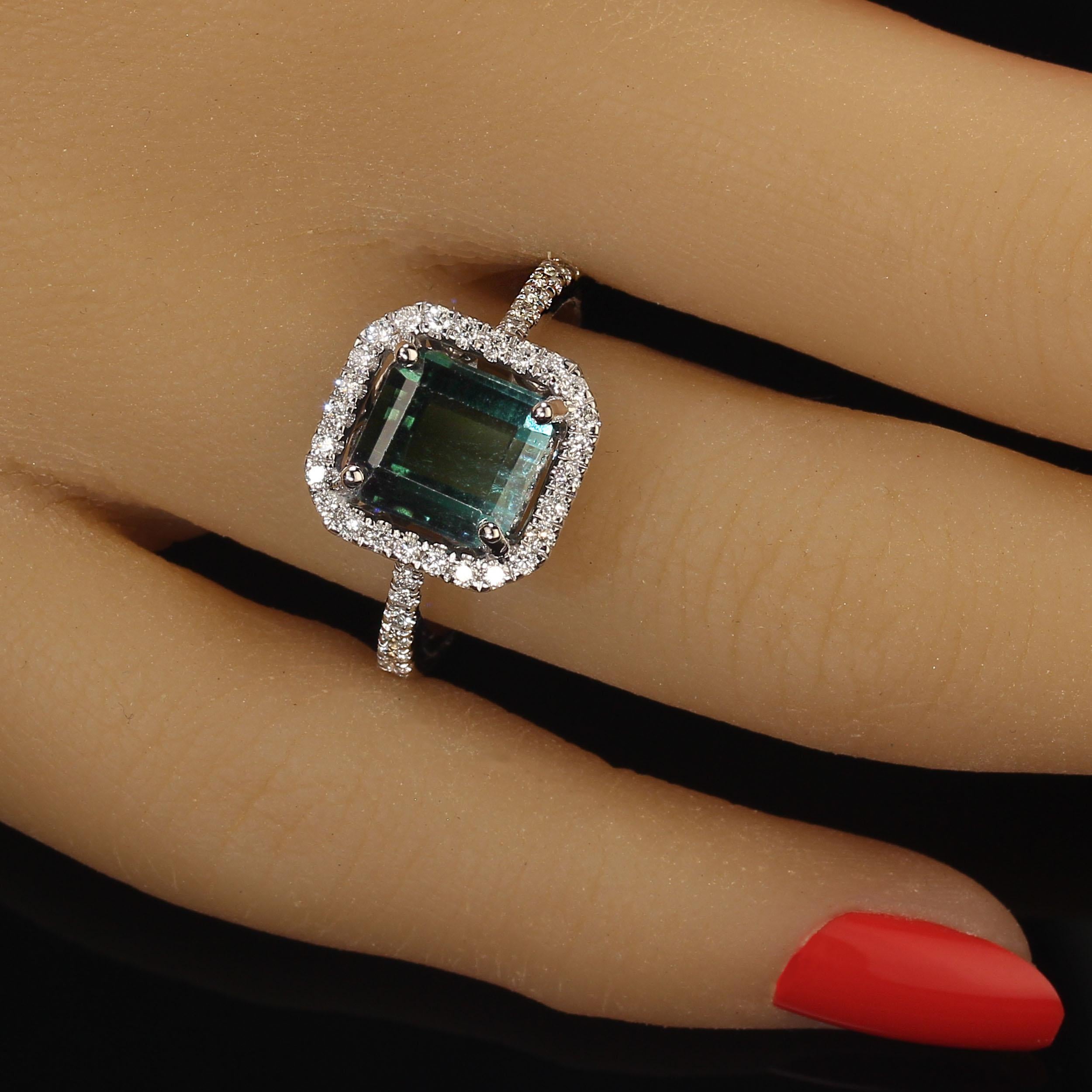 AJD Gorgeous Green Tourmaline and Diamond Dinner Ring For Sale 3