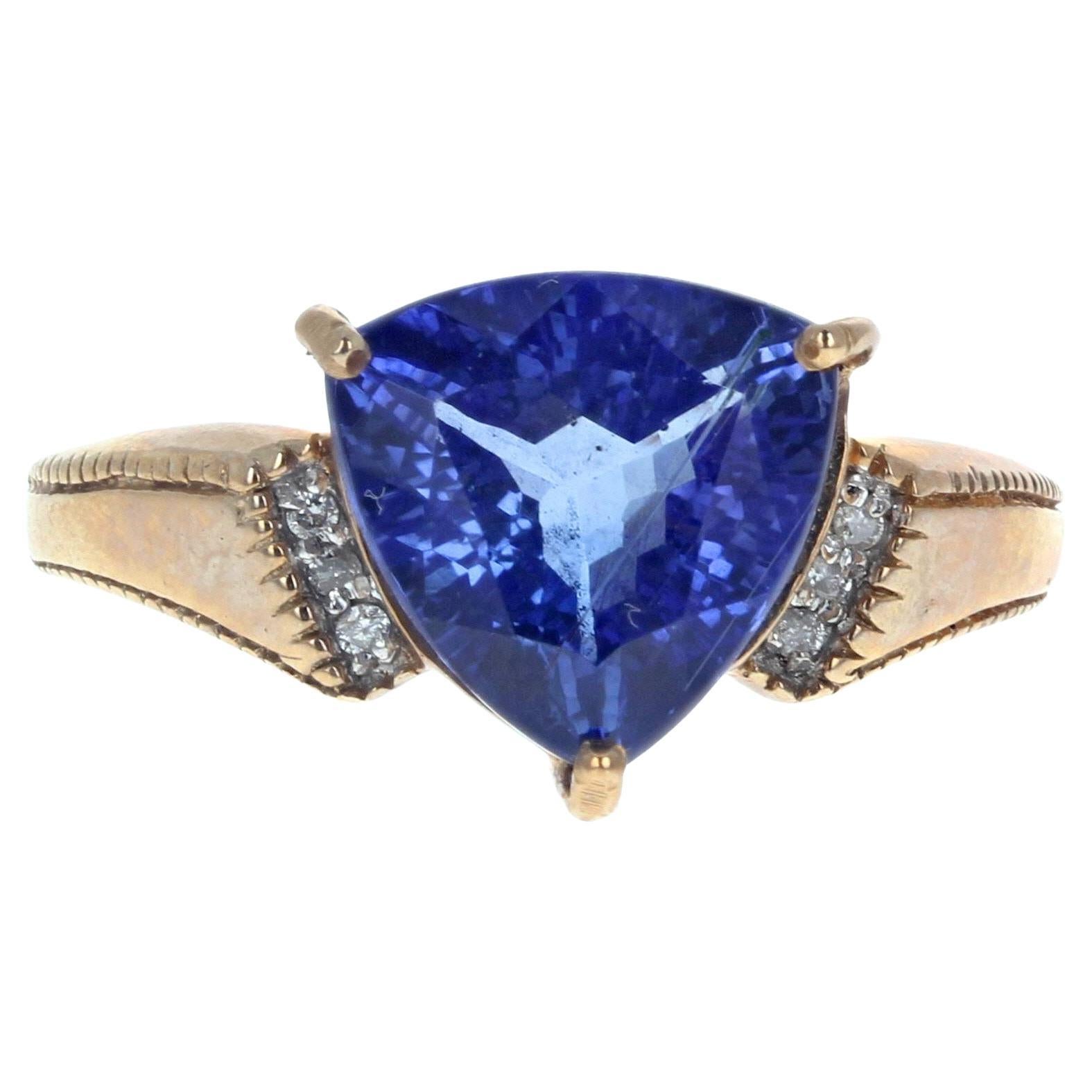 Mixed Cut AJD Gorgeous Natural Blue Tanzanite & Glittery Diamond Gold Ring For Sale