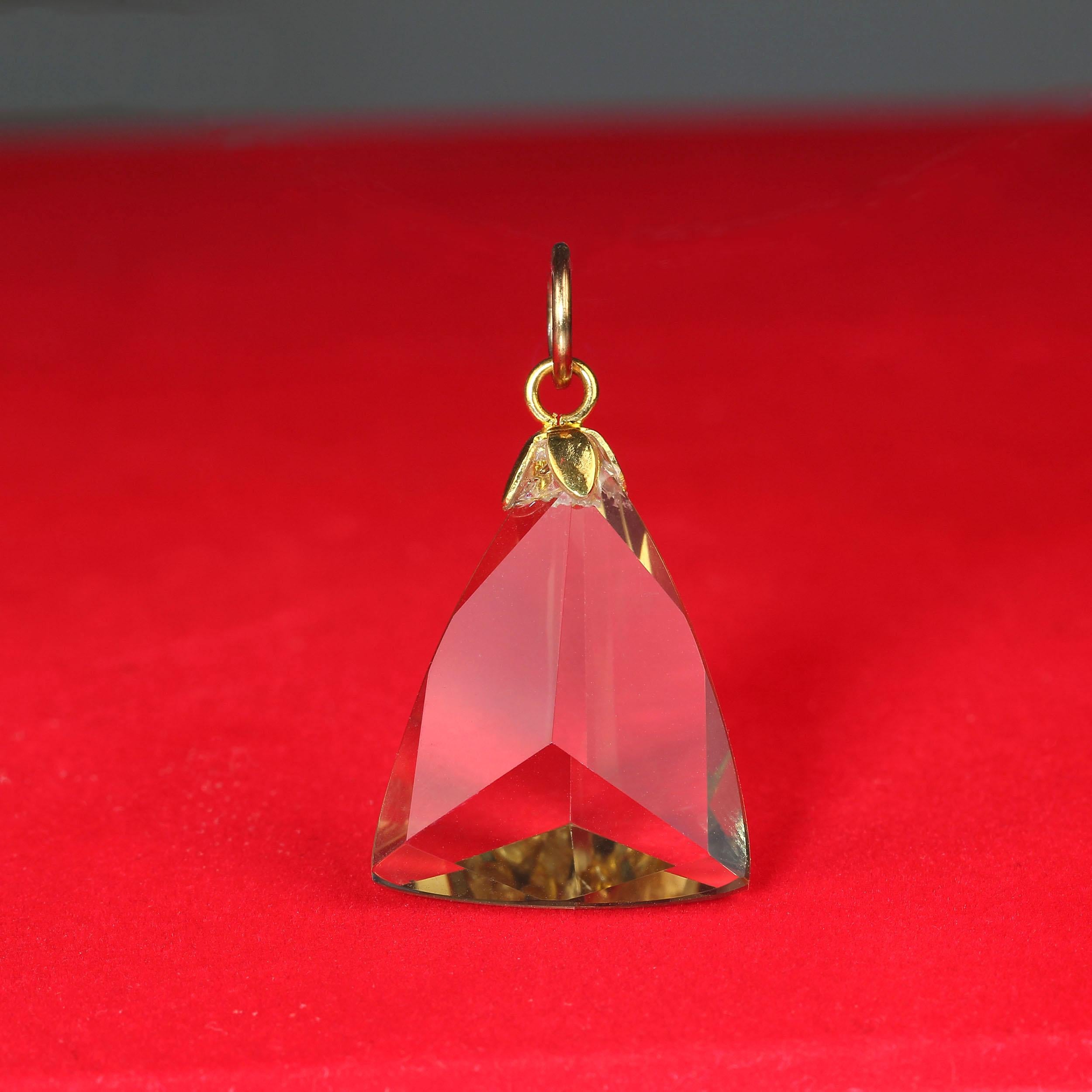 Artisan AJD Green Gold Quartz Triangular Pendant    Gift Idea!