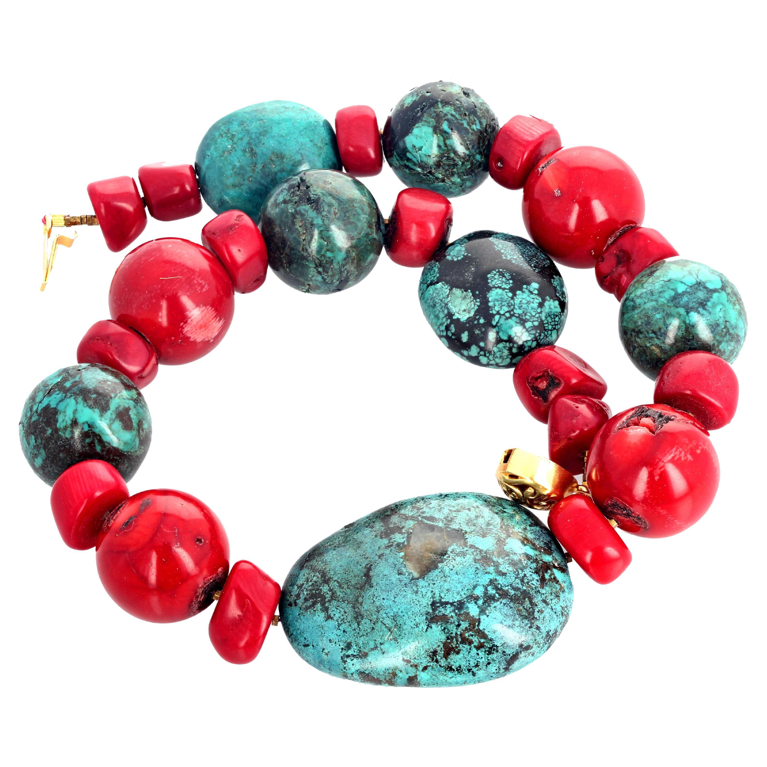AJD Collier dramatique de turquoises naturelles et de véritables corail de bambou