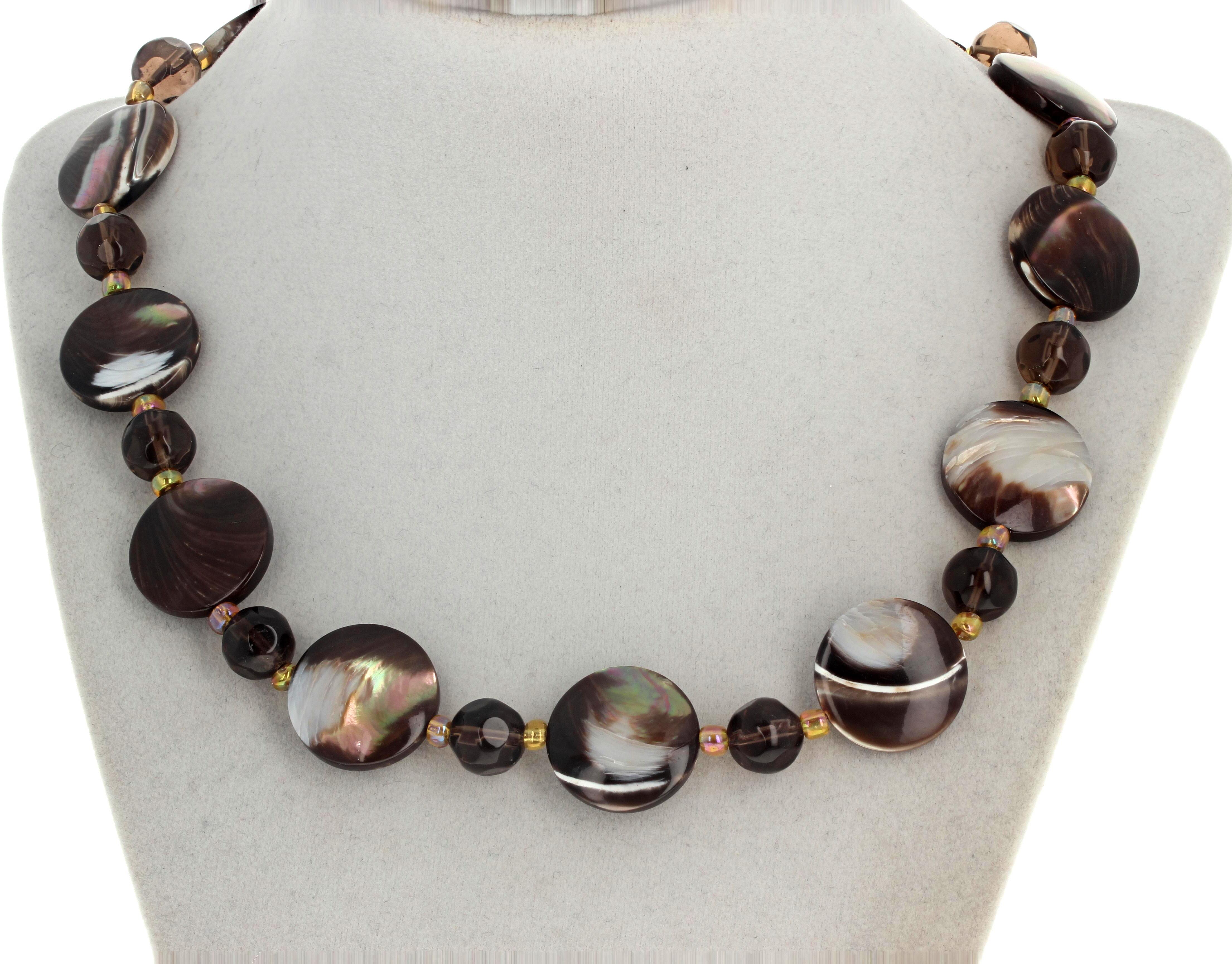 AJD Interesting Artistic Black Lip Oyster Shell Long Necklace In New Condition For Sale In Raleigh, NC