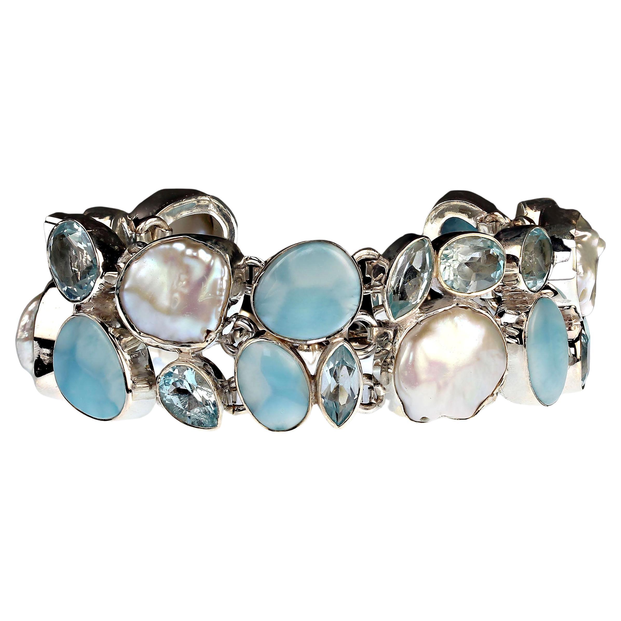 Wunderschönes Armband aus Biwa-Perle, blauem Topas und Larimar.  Tragen Sie dieses wunderschöne Armband und fühlen Sie sich wie eine Million Dollar!  Es ist so wunderschön.  Der Edelstein überspannt etwas mehr als 5 Zoll und ist 7/8 Zoll breit.  Das