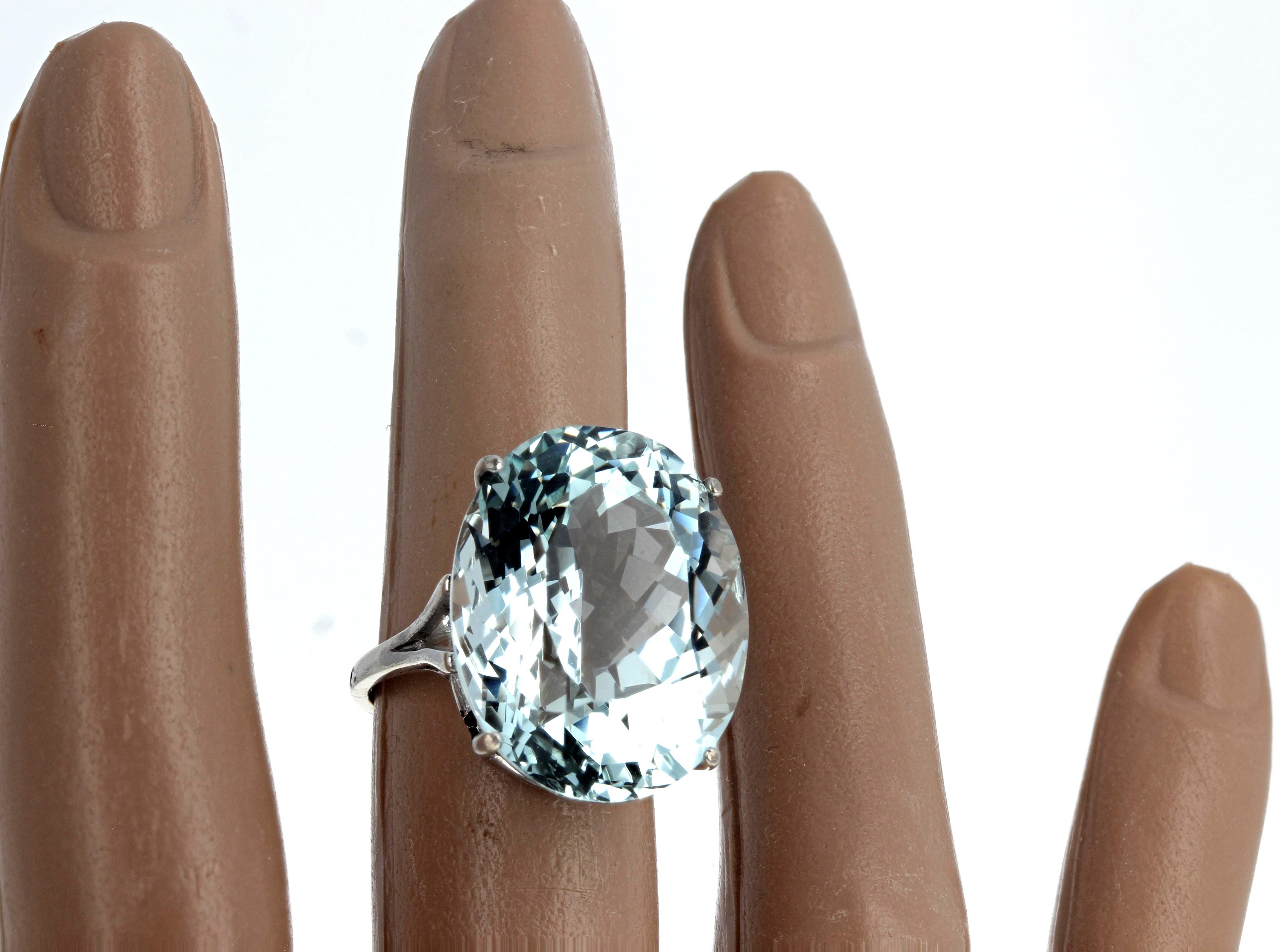 Women's or Men's AJD Beyond Magnificent Brilliant Natural 25.3Ct, Intense Blue Aquamarine Ring For Sale