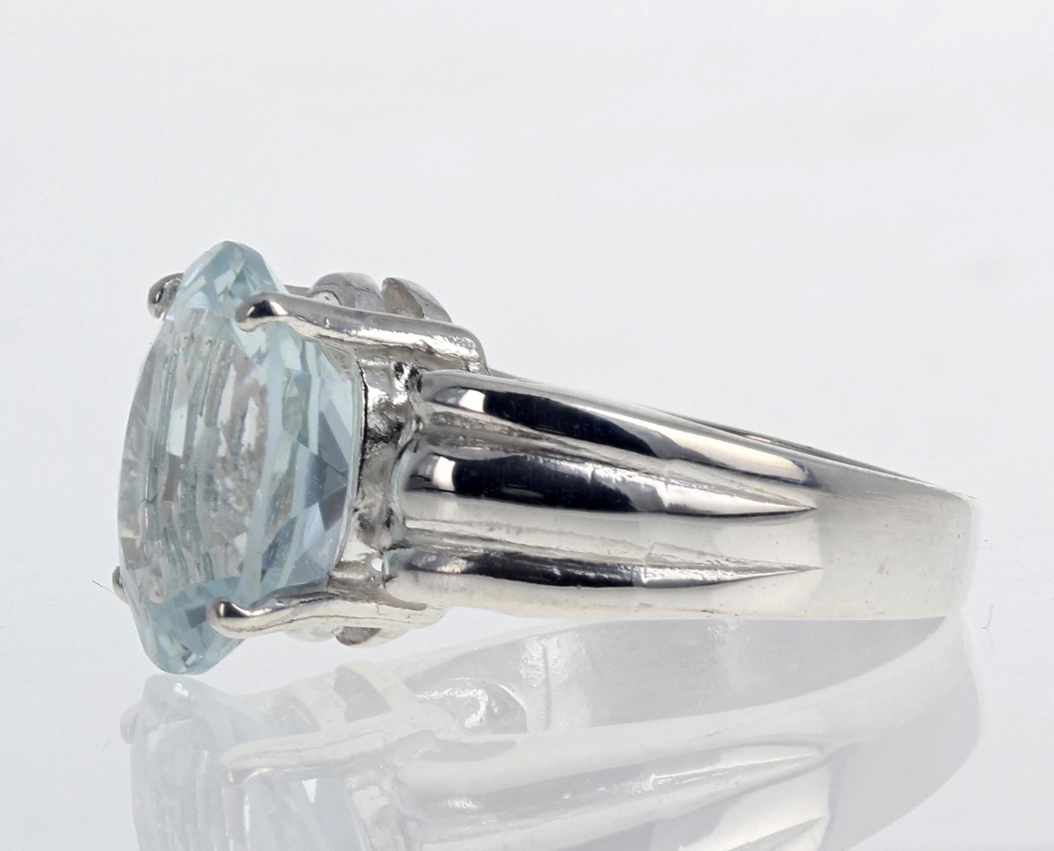 Women's or Men's Ajd Magnificent Brilliant Natural 7.18 Carats Aquamarine Ring For Sale