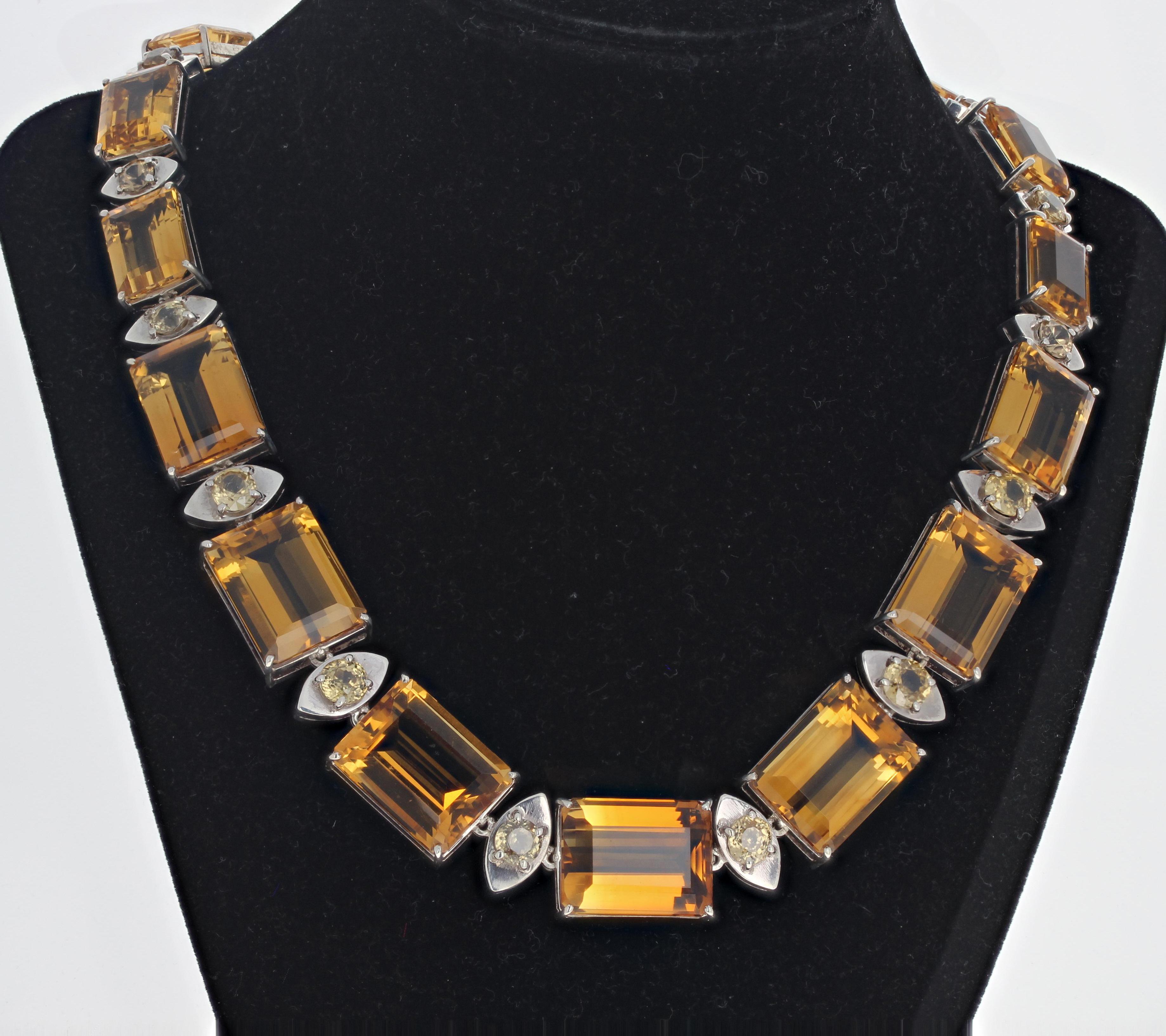 AJD, magnifique collier en argent sterling de 18 1/2 pouces avec citrine brillante et paillettes en vente