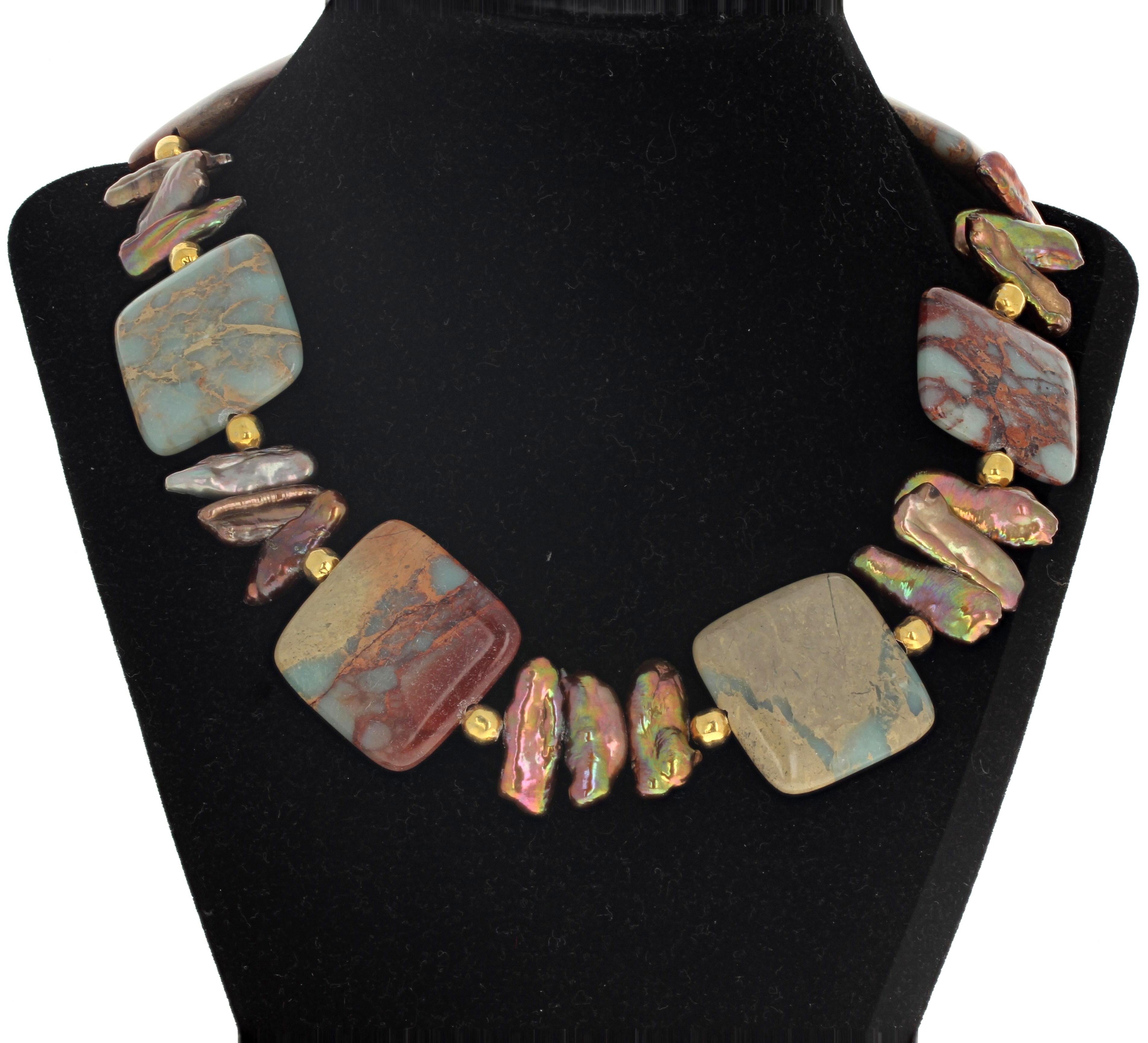 AJD, magnifique collier de perles naturelles authentiques, véritablement serpentines et paillettes naturelles en vente 2
