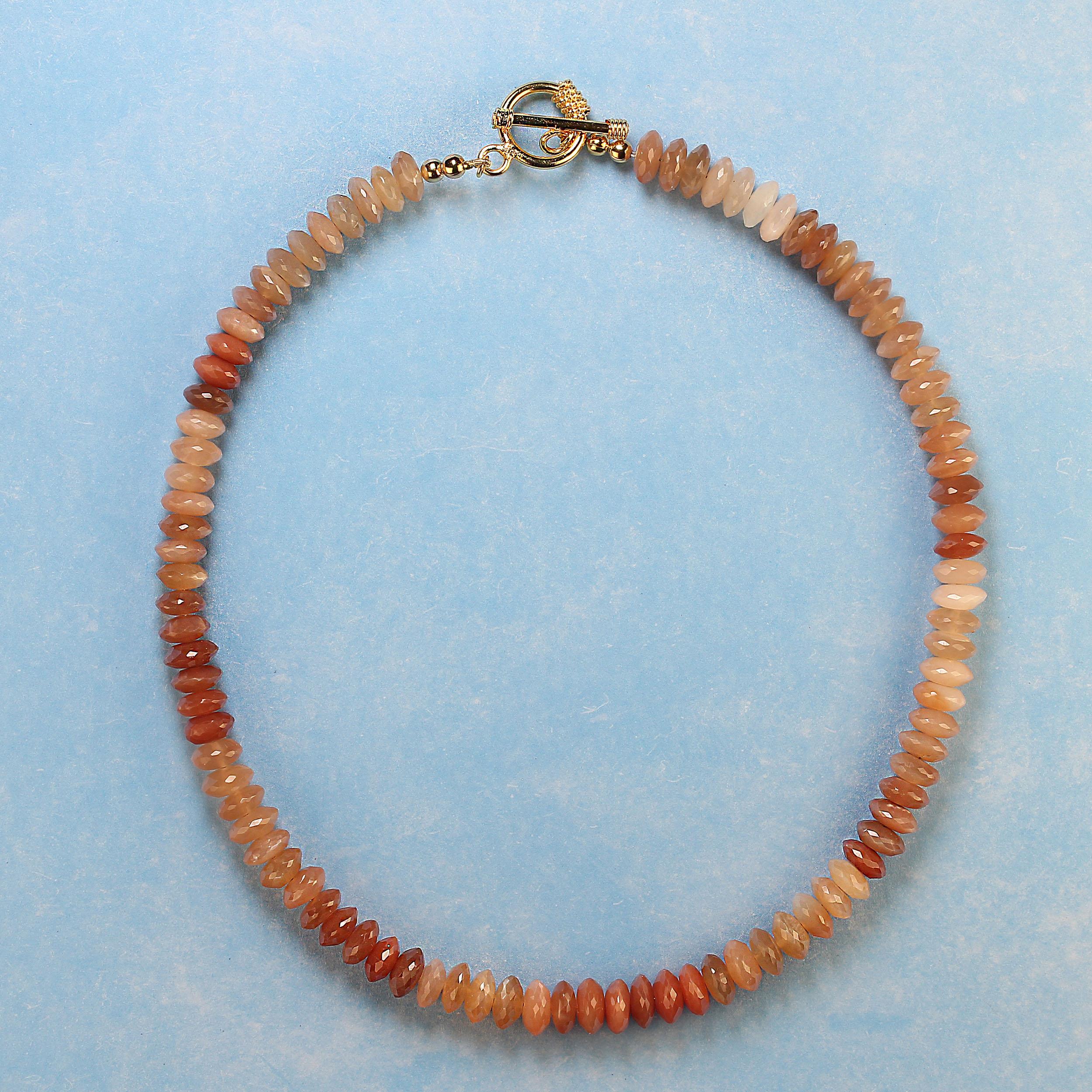 Collana AJD Mocha Mousse Moonstone Sophisticated da 17 pollici in vendita 4