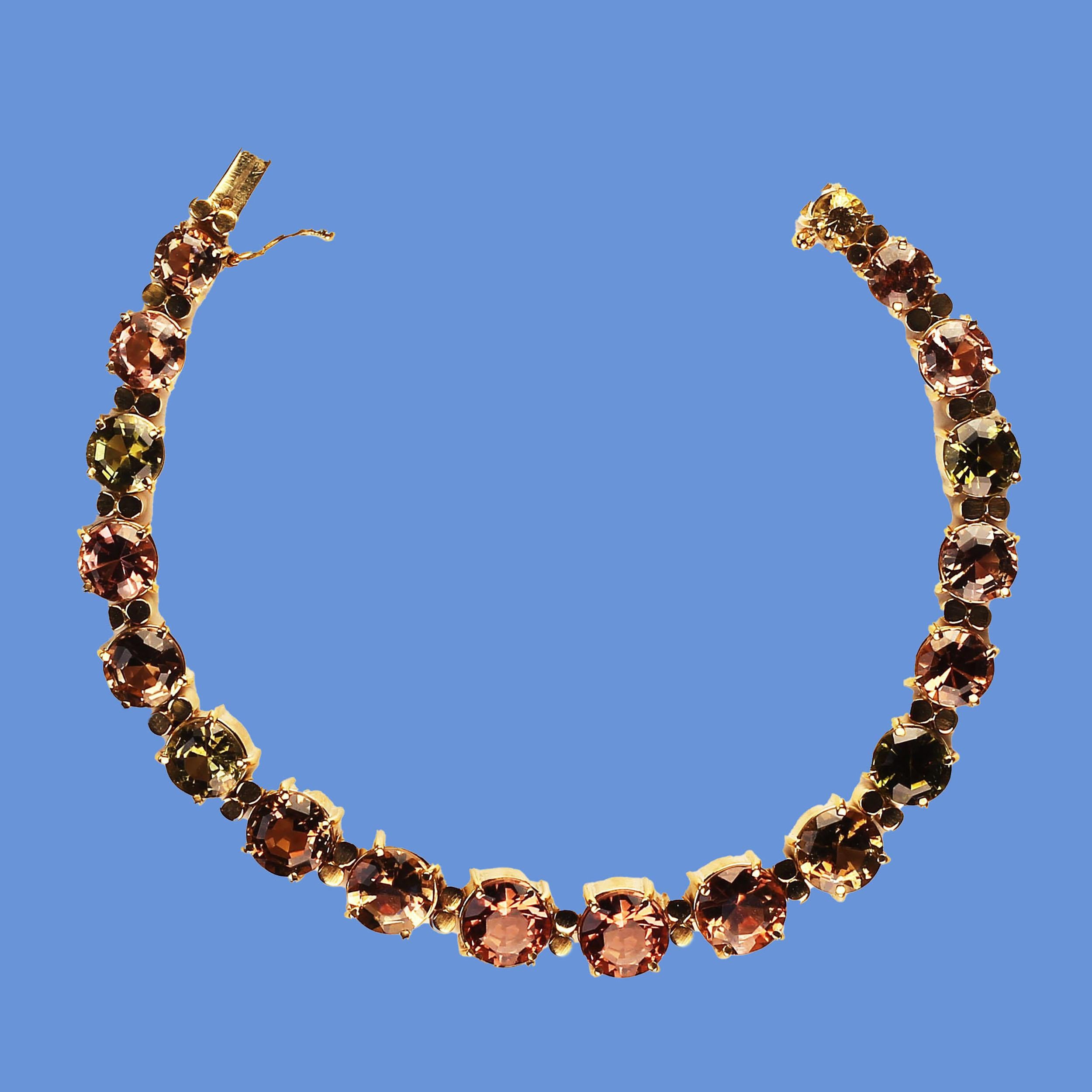 AJD Pulsera de turmalina multicolor 'Tennis Bracelet' y oro amarillo de 18 quilates en venta 9