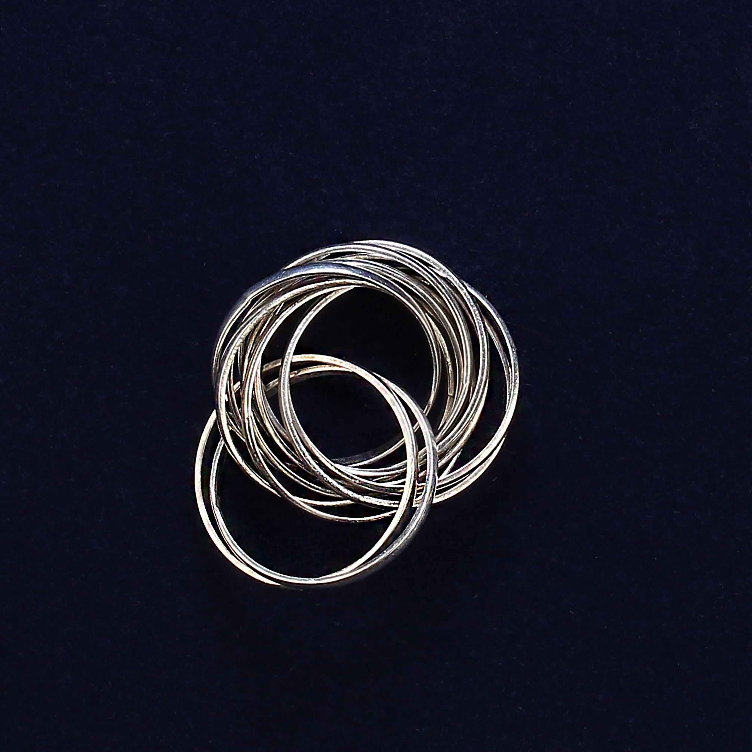 AJD Multi Strand Silver Rolling Ring, un regalo fantastico  Taglia Sei in vendita 2