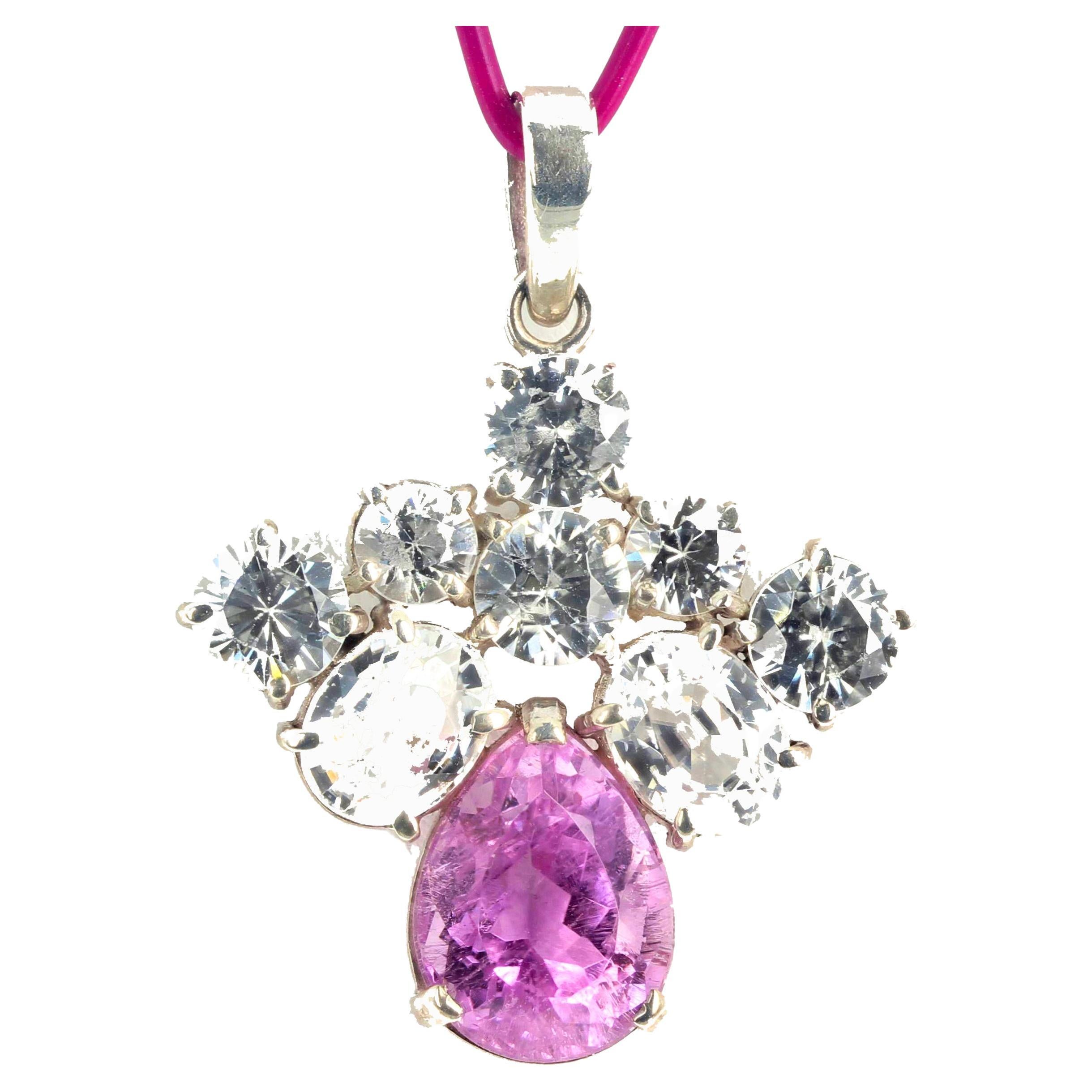 Colgante AJD de plata de ley con kunzita rosa y topacio blanco auténtico intensamente brillante en Nuevo estado para la venta en Raleigh, NC