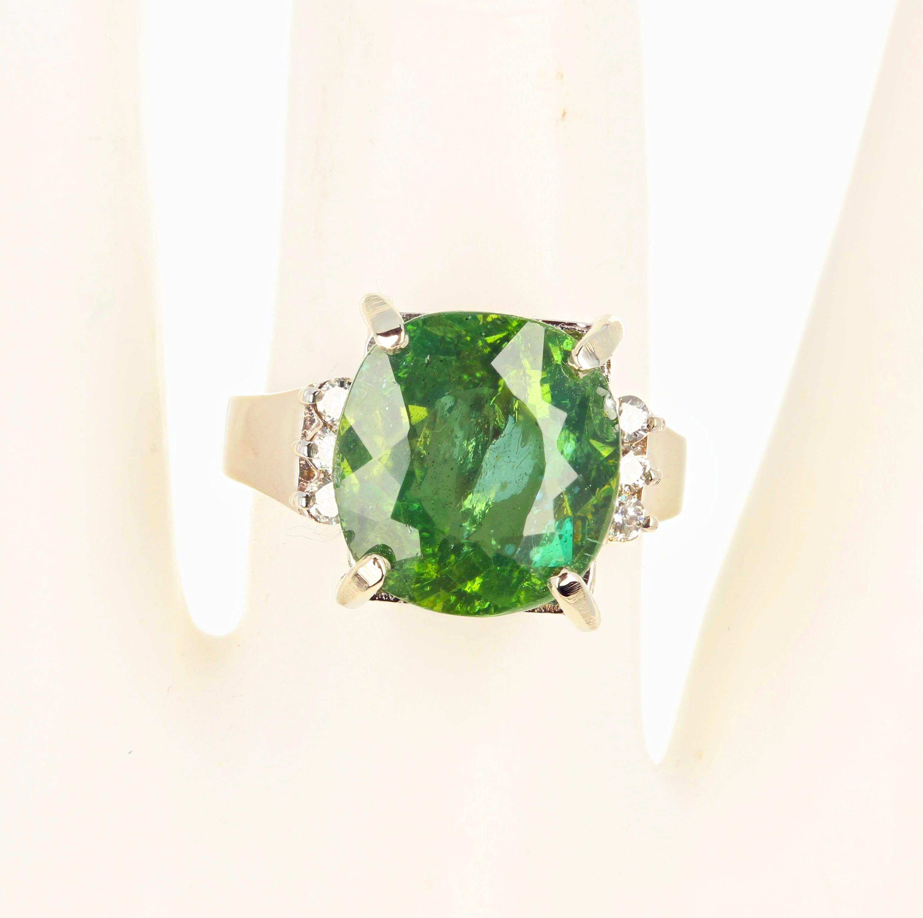 Women's AJD Rare Glittering Green 8 Carat RARE Madagascar Apatite & Diamond Ring For Sale
