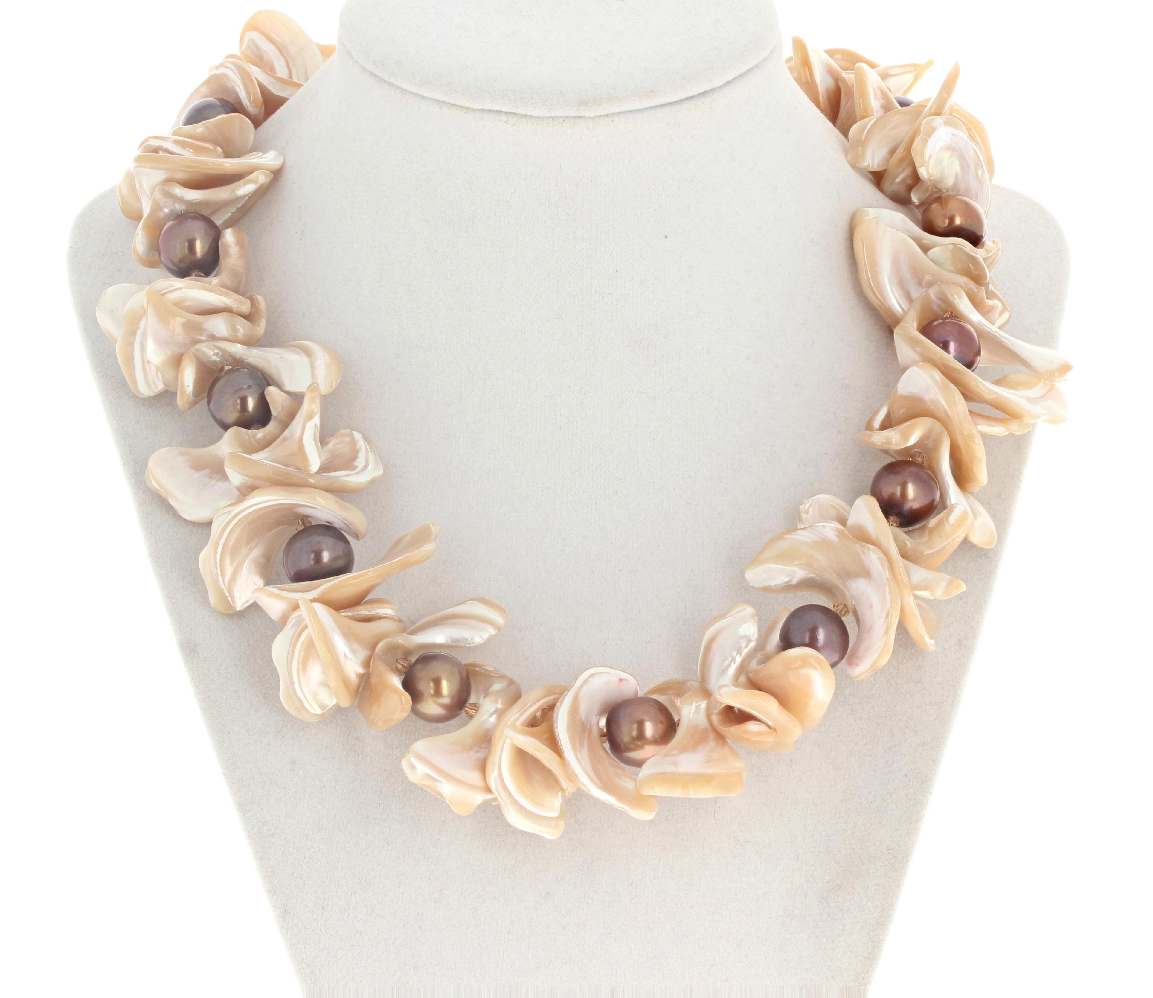 AJD Dramatic Real Pearl Shell & Real Multicolor Pearls Collier 19