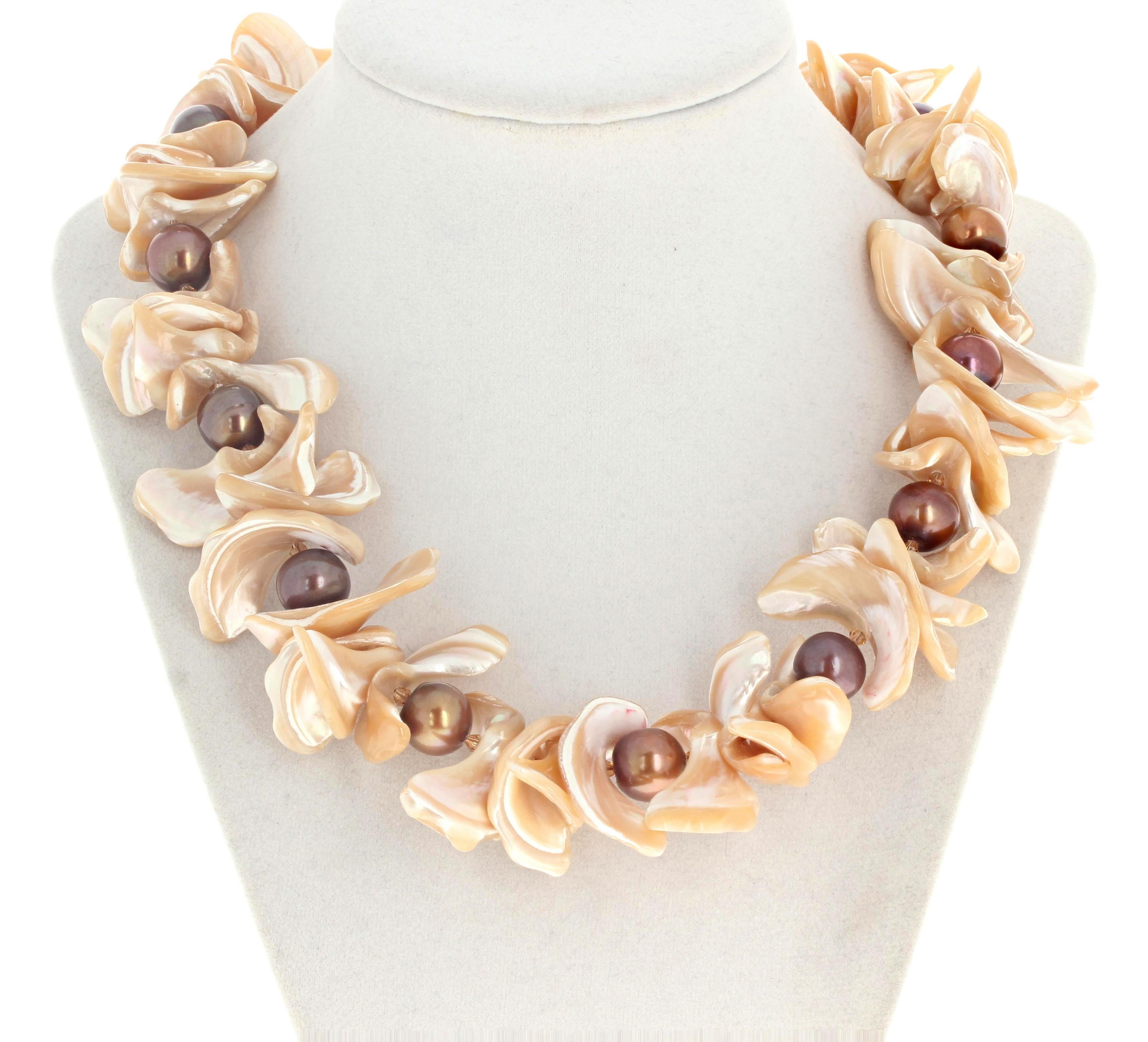 AJD Dramatic Real Pearl Shell & Real Multicolor Pearls Collier 19
