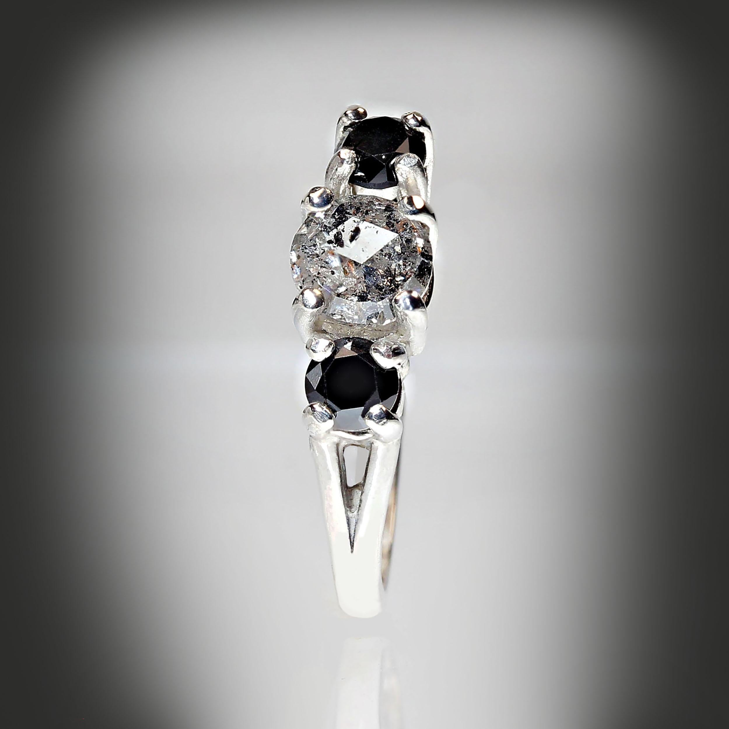 AJD Salz und Pfeffer Diamant und Schwarzer Diamant Ring (Künstler*in) im Angebot