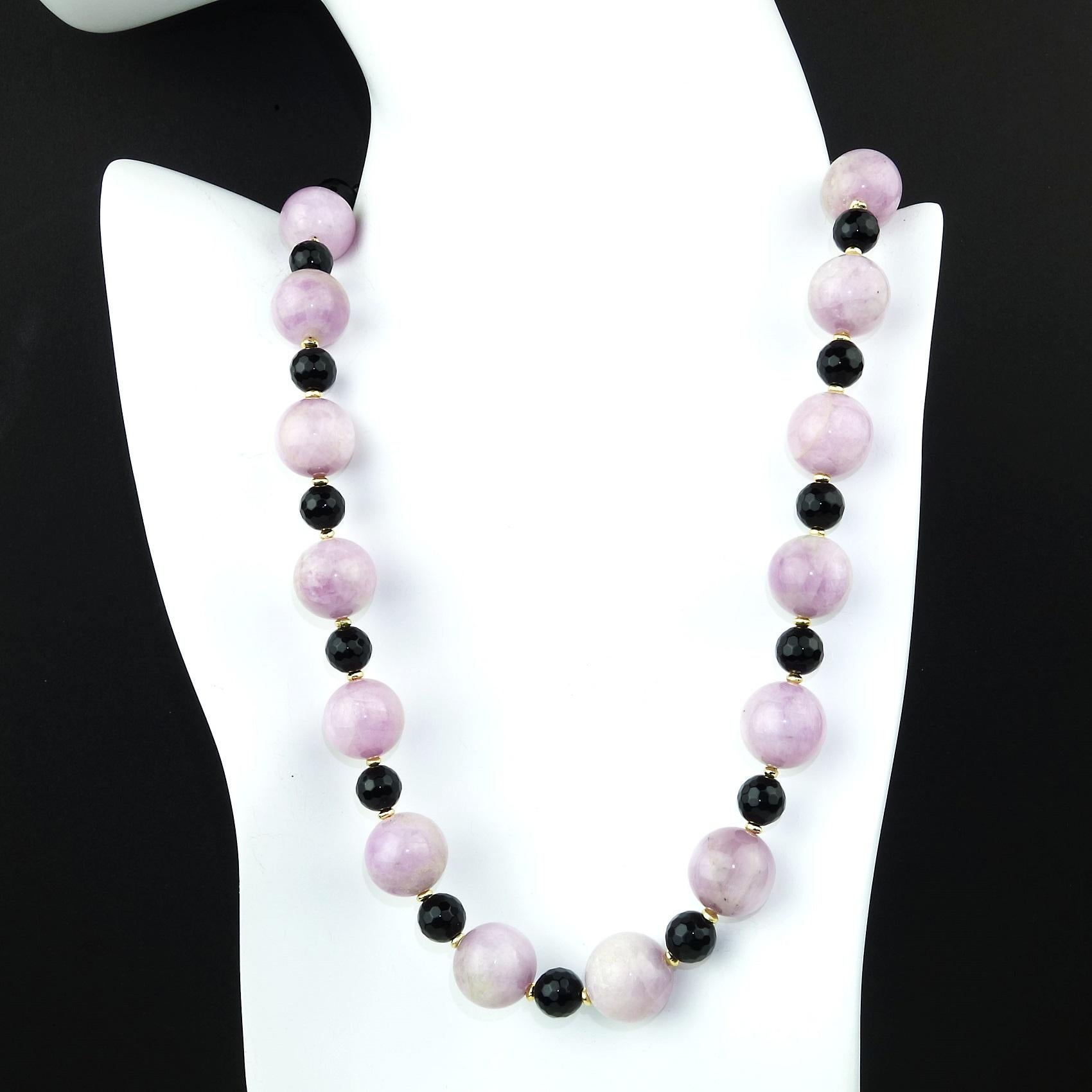 AJD Collier sophistiqué en Kunzite mauve opaque et Onyx noir en vente 2
