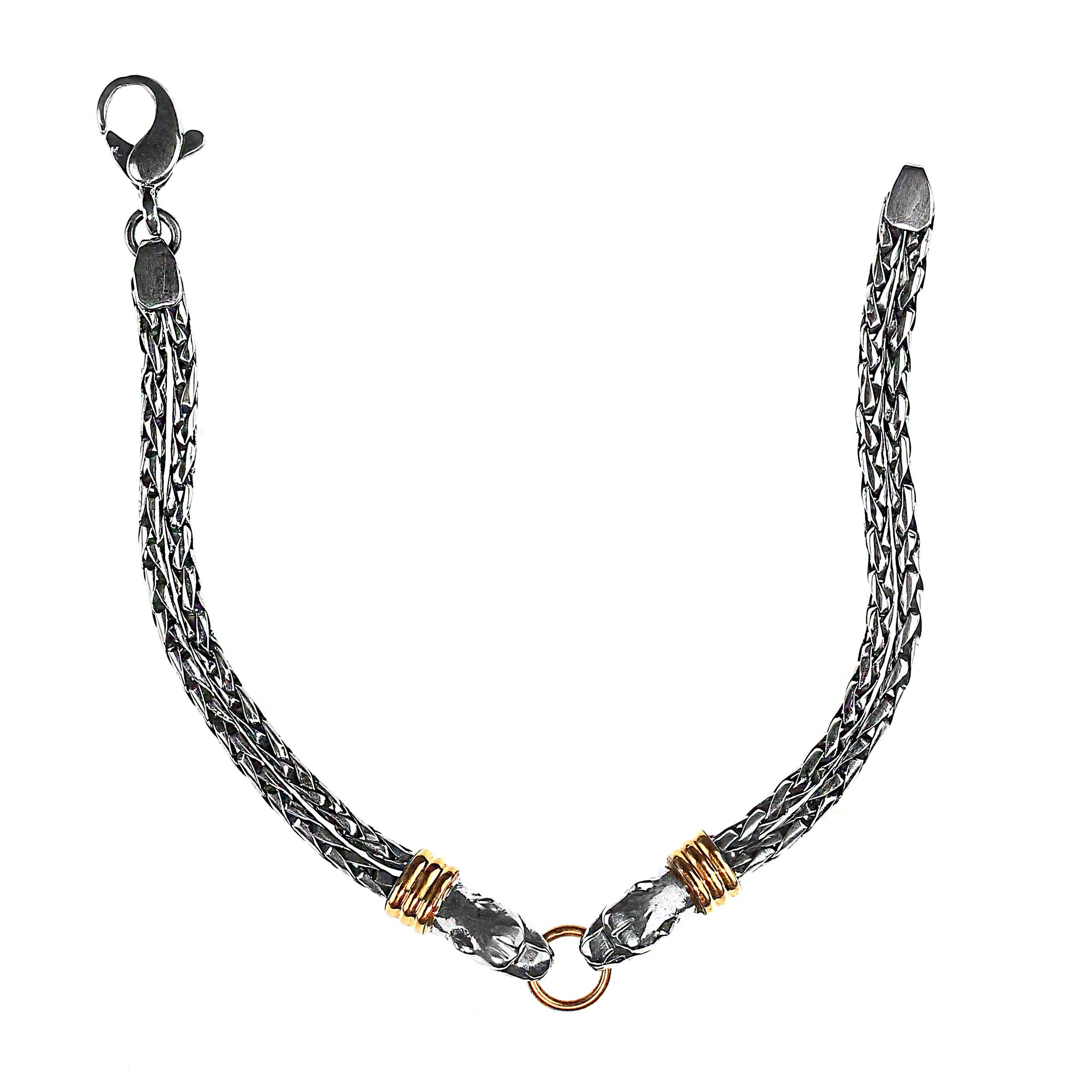 Bracciale AJD da uomo in argento sterling con motivo a doppia testa di serpente e accenti dorati in vendita 5