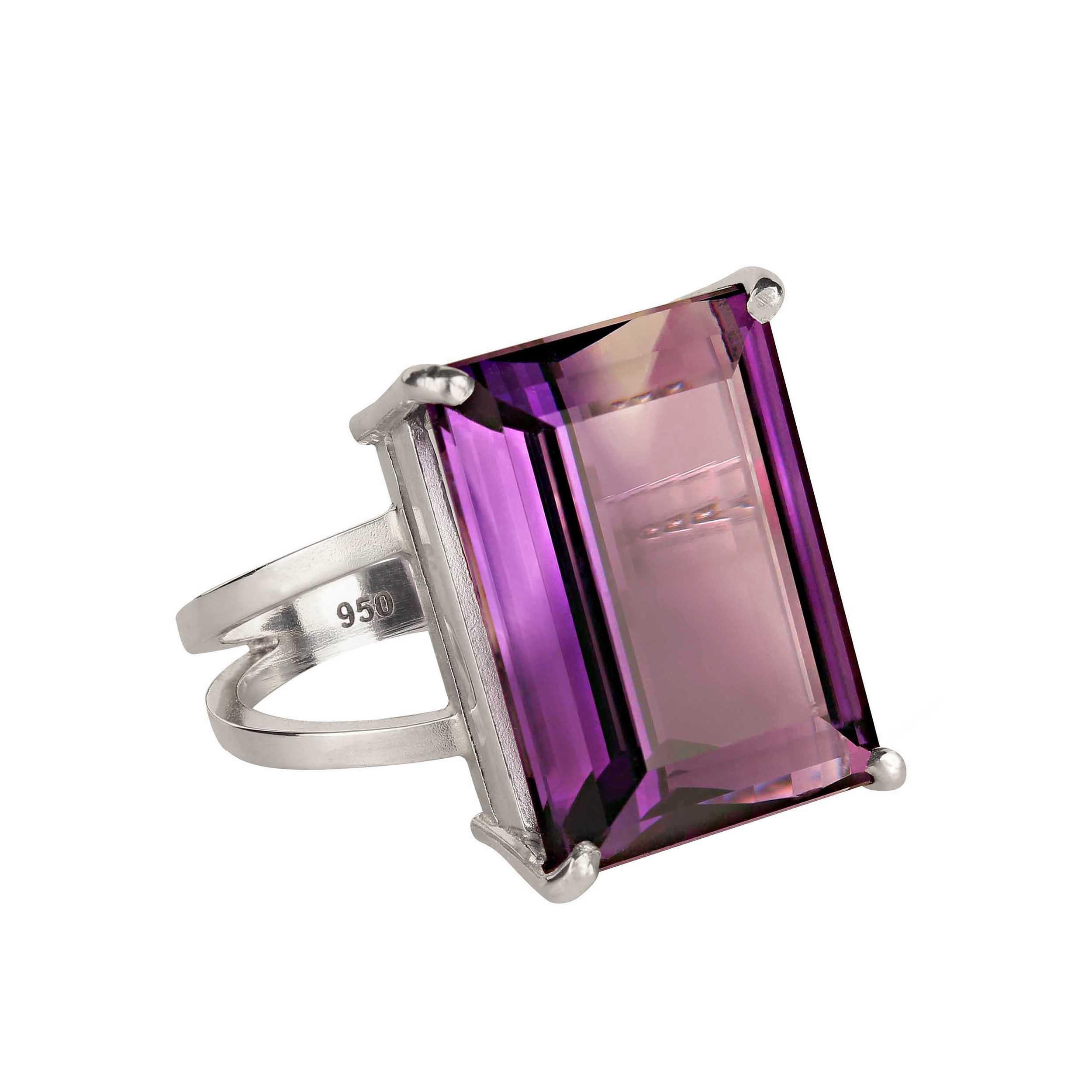 AJD Stunning 18 Carat Emerald Cut Amethyst in Sterling Silver Ring In New Condition In Raleigh, NC