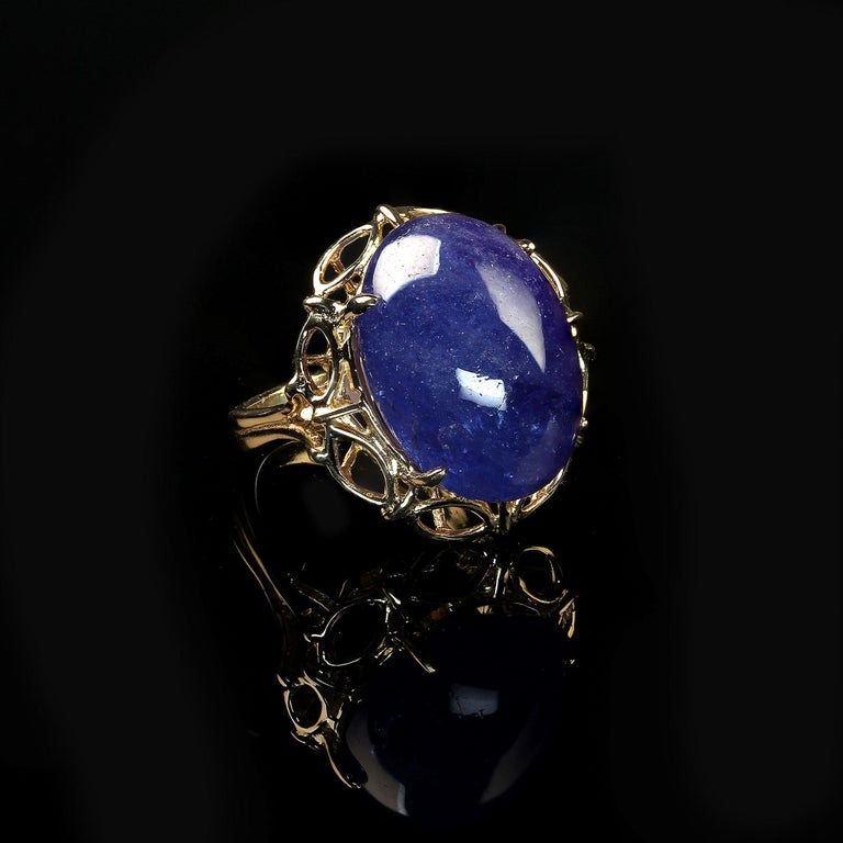 AJD Tanzanite 27Ct Oval Cabochon in 14K Yellow Gold Ring In New Condition For Sale In Raleigh, NC