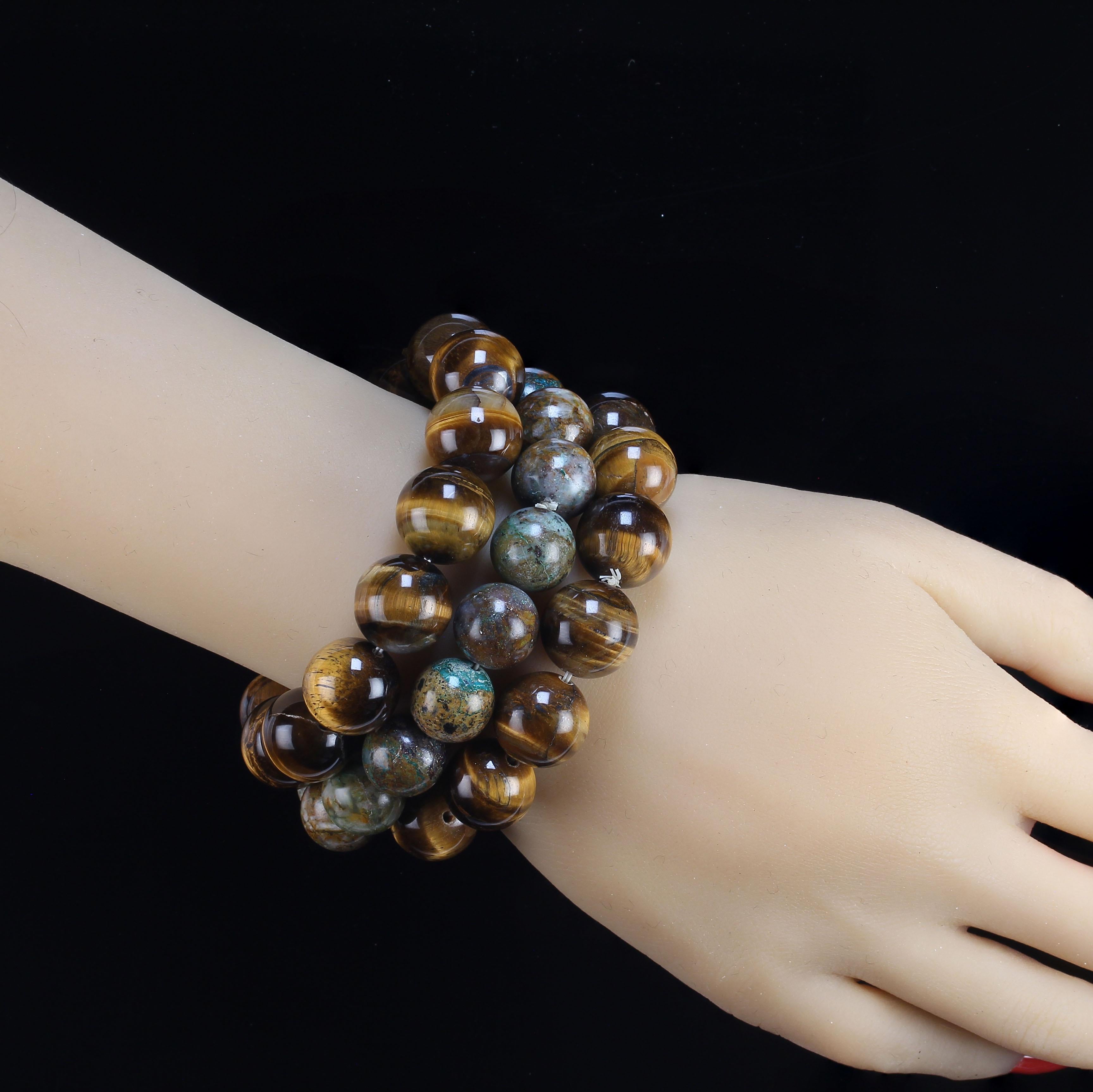 AJD Drei Herbst dehnbar Edelstein Perlen Armbänder (Kunsthandwerker*in) im Angebot