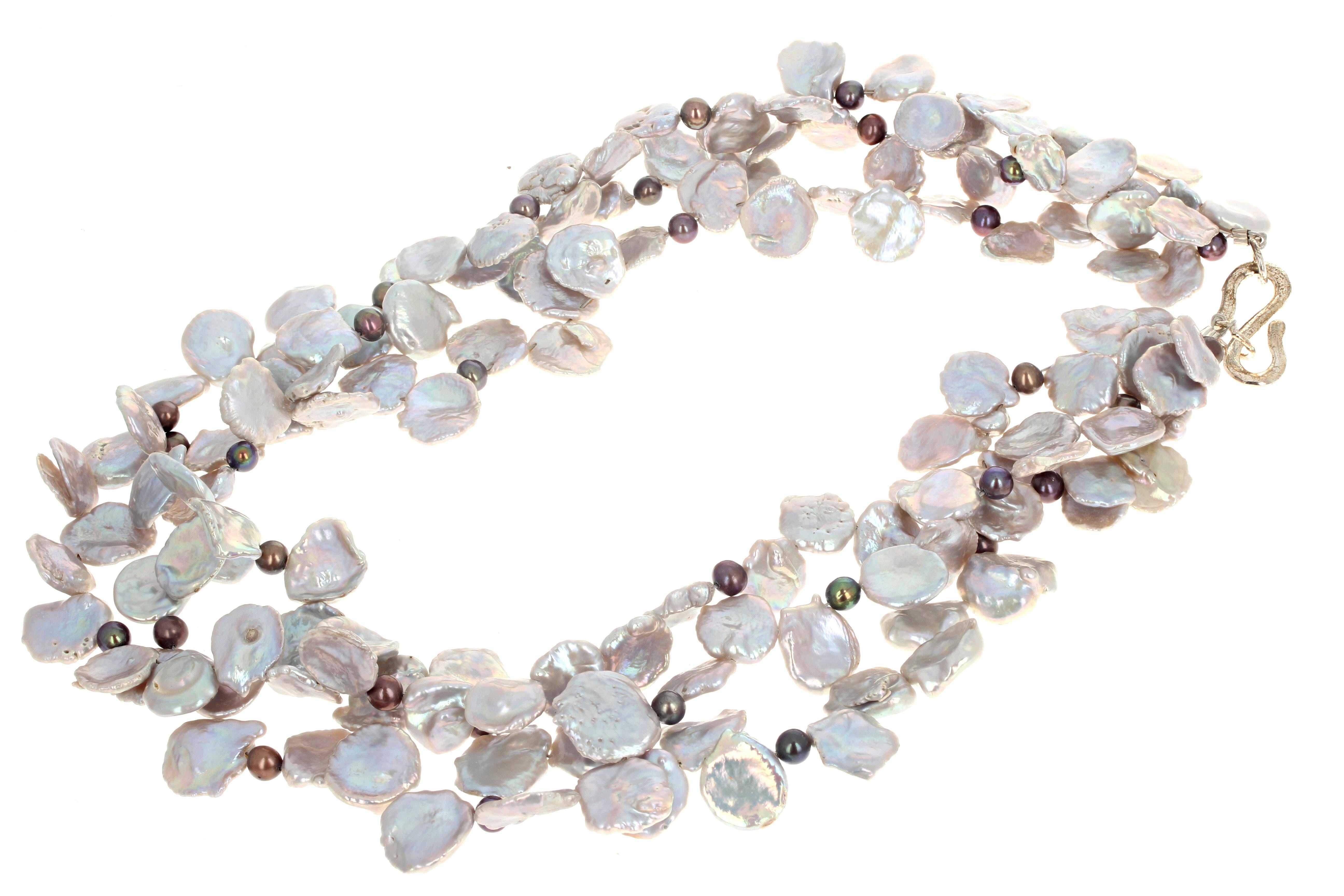AJD Collier à trois rangs de perles de culture naturelles brillantes et brillantes de 19 pouces Neuf - En vente à Raleigh, NC