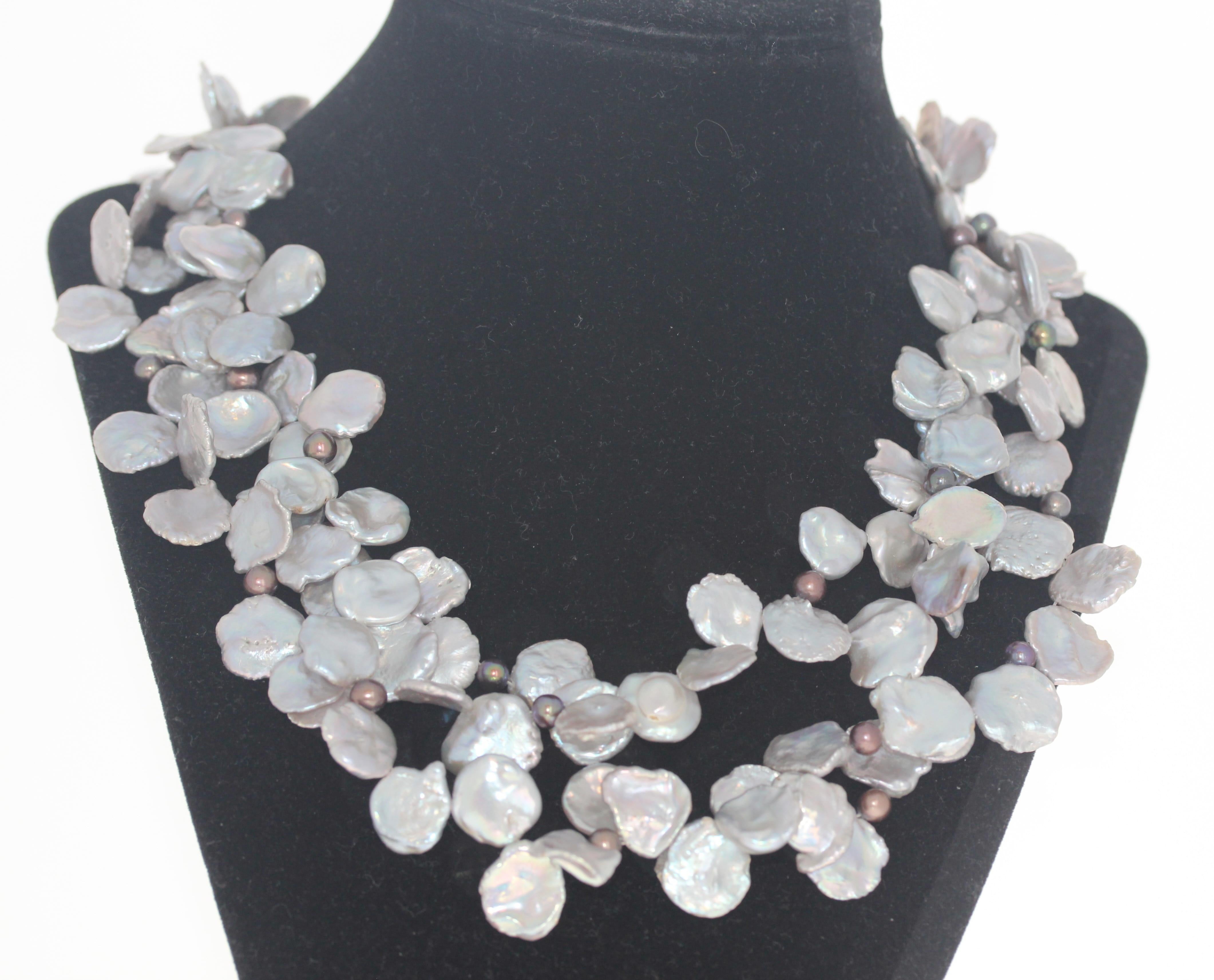 Collana AJD con tre fili di perle coltivate naturali e luminose da 19