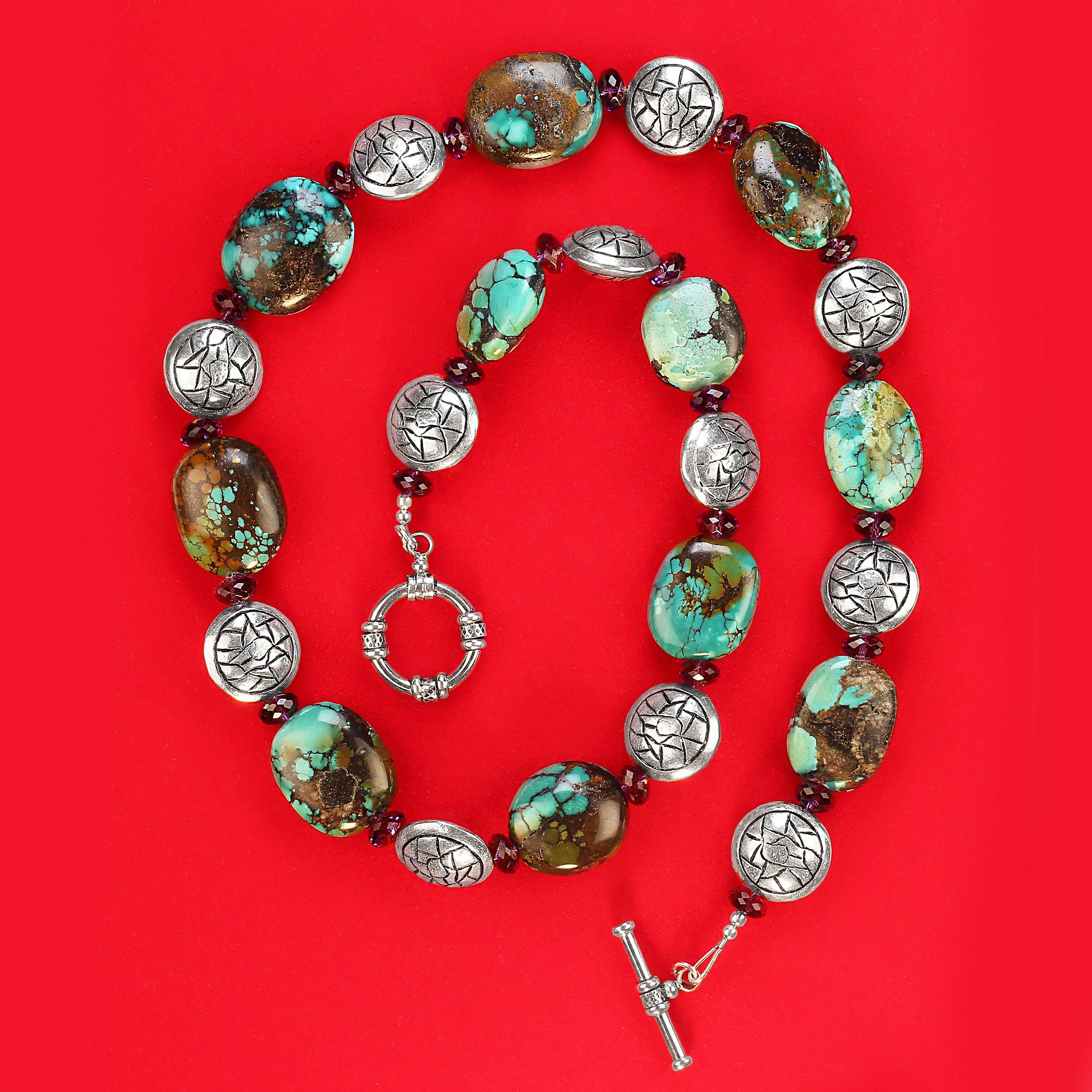 AJD Unique and Exciting Hubei Turquoise 26 Inch necklace (collier de 26 pouces) en vente 2